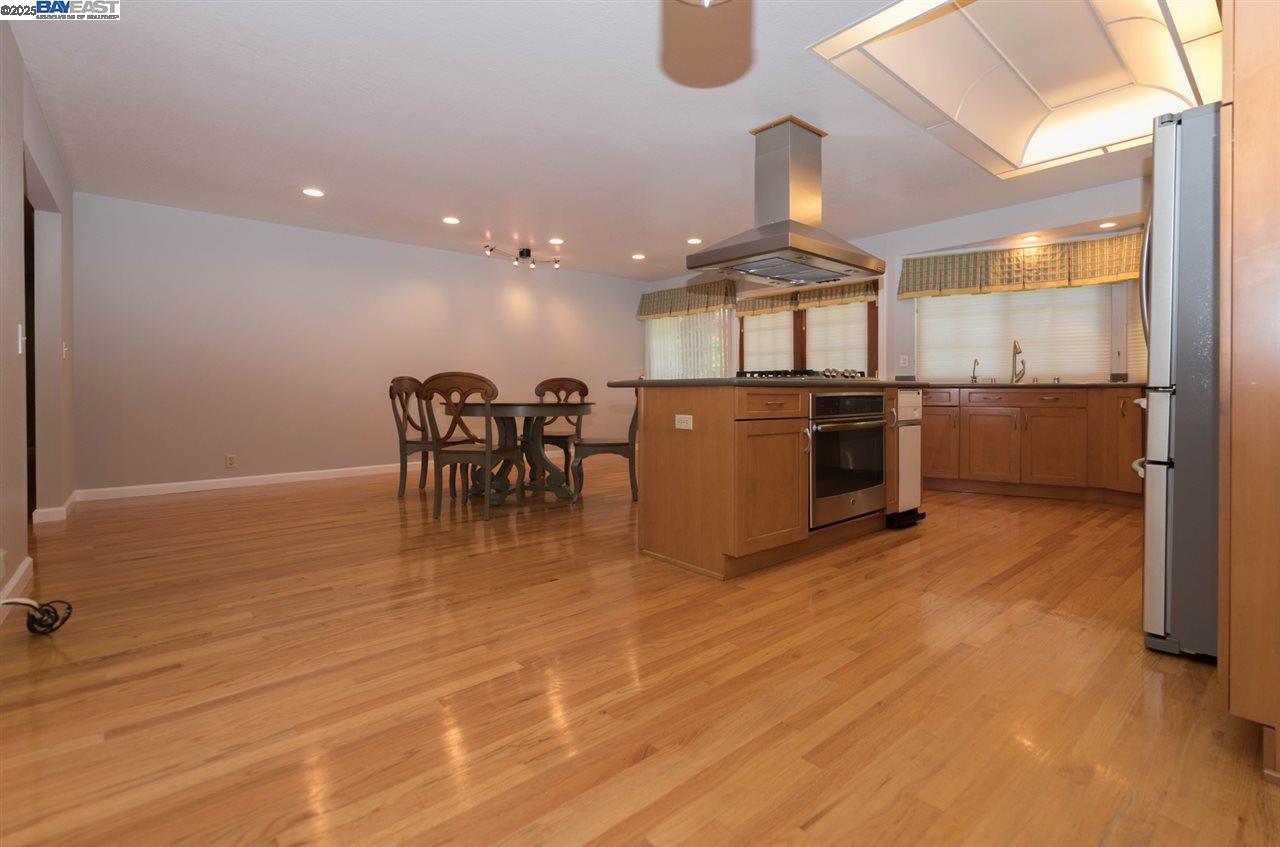 39610 Benavente Ave, Fremont, California 94539, 3 Bedrooms Bedrooms, 6 Rooms Rooms,2 BathroomsBathrooms,Residential Lease,For Rent,39610 Benavente Ave,41102287