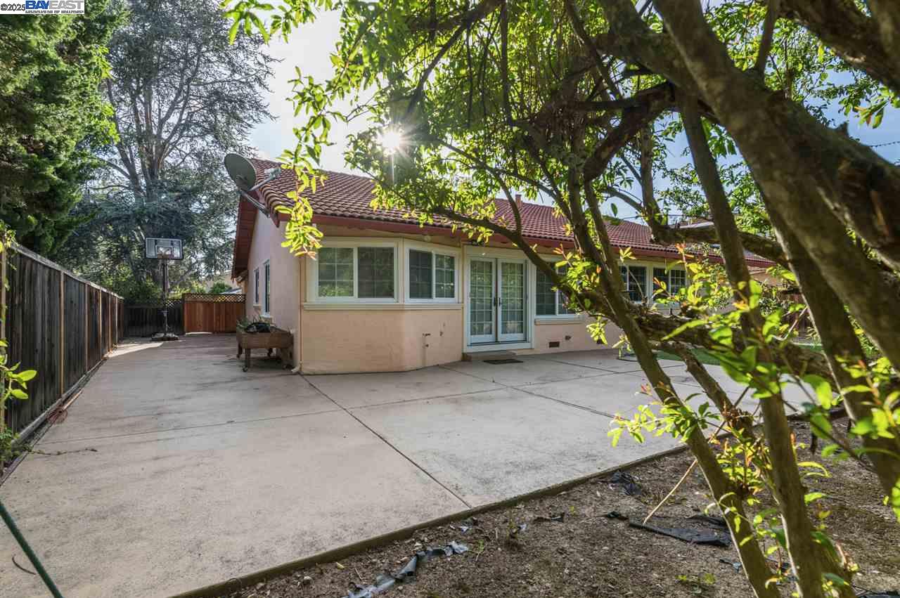 39610 Benavente Ave, Fremont, California 94539, 3 Bedrooms Bedrooms, 6 Rooms Rooms,2 BathroomsBathrooms,Residential Lease,For Rent,39610 Benavente Ave,41102287