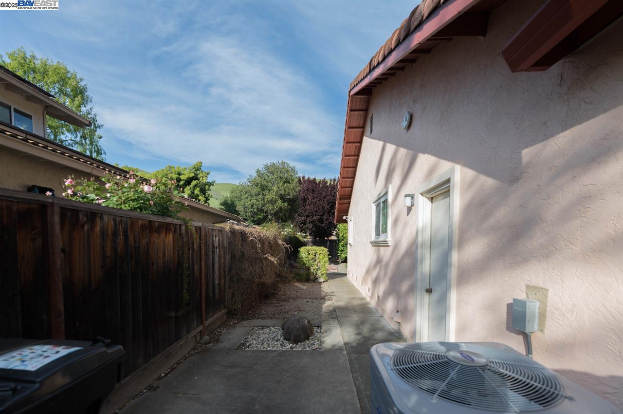 39610 Benavente Ave, Fremont, California 94539, 3 Bedrooms Bedrooms, 6 Rooms Rooms,2 BathroomsBathrooms,Residential Lease,For Rent,39610 Benavente Ave,41102287