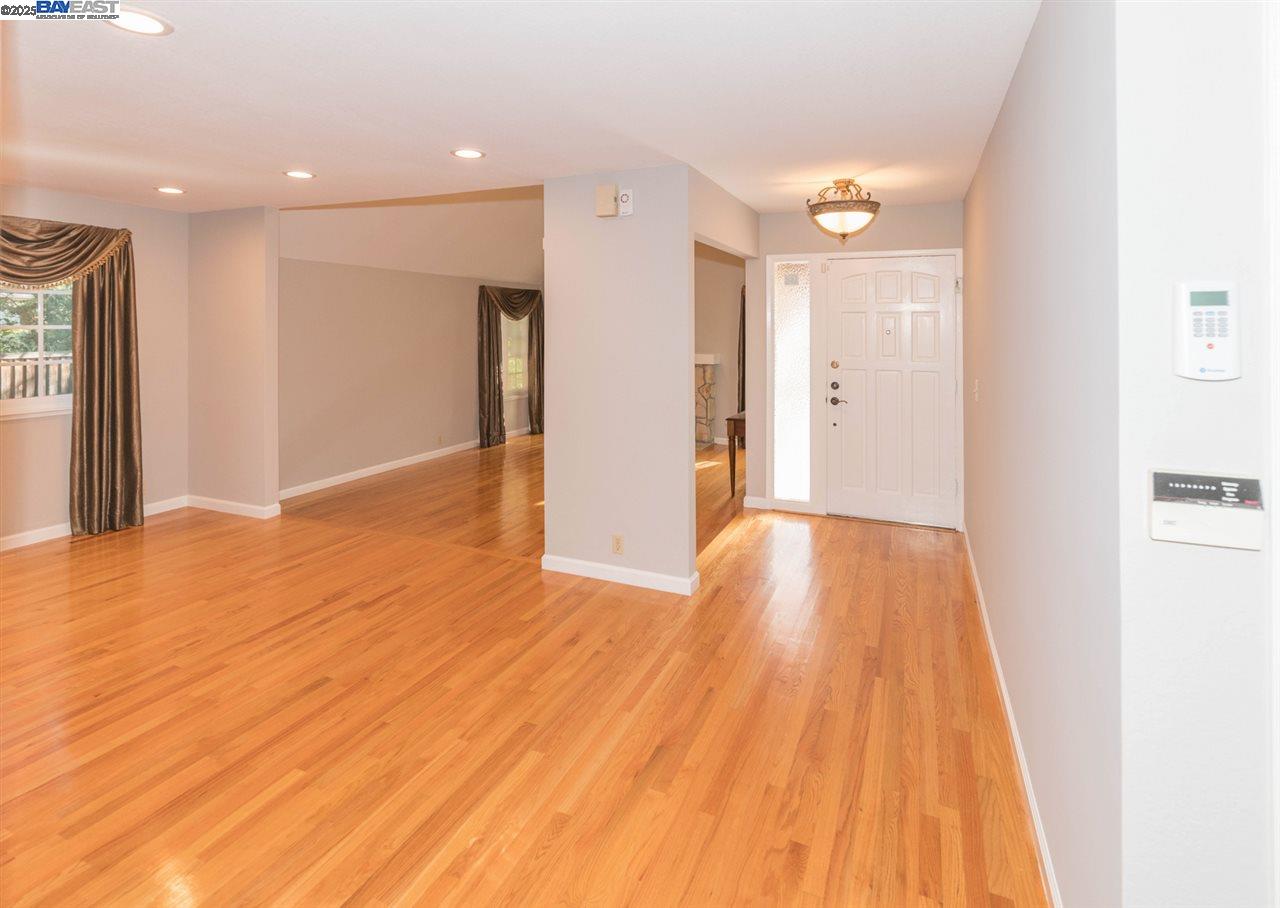 39610 Benavente Ave, Fremont, California 94539, 3 Bedrooms Bedrooms, 6 Rooms Rooms,2 BathroomsBathrooms,Residential Lease,For Rent,39610 Benavente Ave,41102287