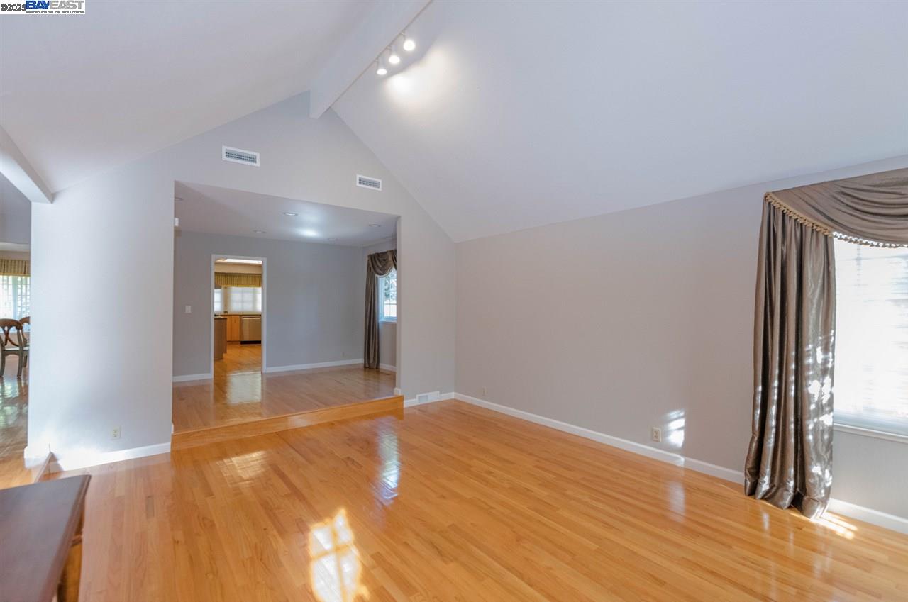 39610 Benavente Ave, Fremont, California 94539, 3 Bedrooms Bedrooms, 6 Rooms Rooms,2 BathroomsBathrooms,Residential Lease,For Rent,39610 Benavente Ave,41102287
