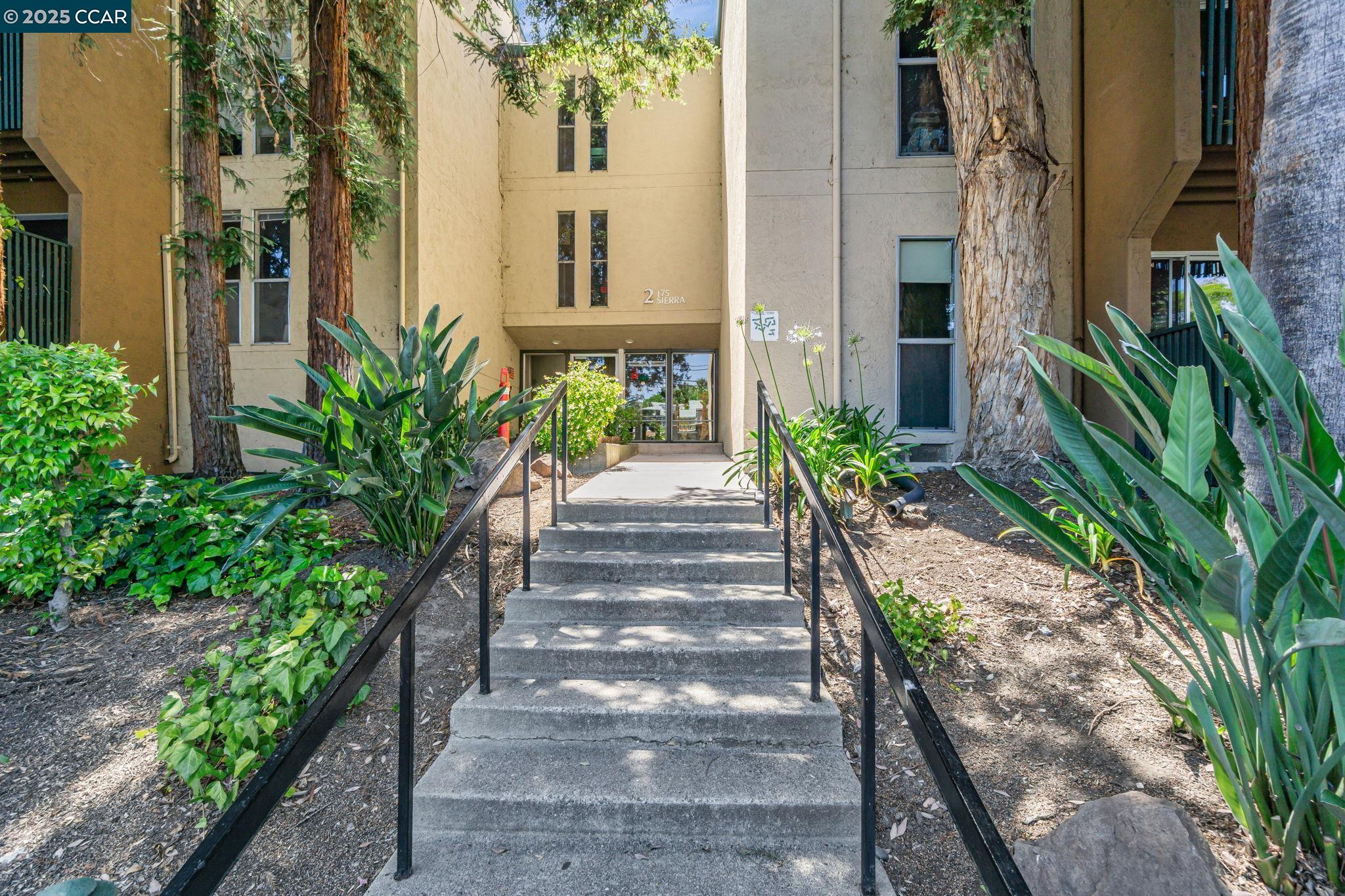 Photo #2: 41102293 Listing 