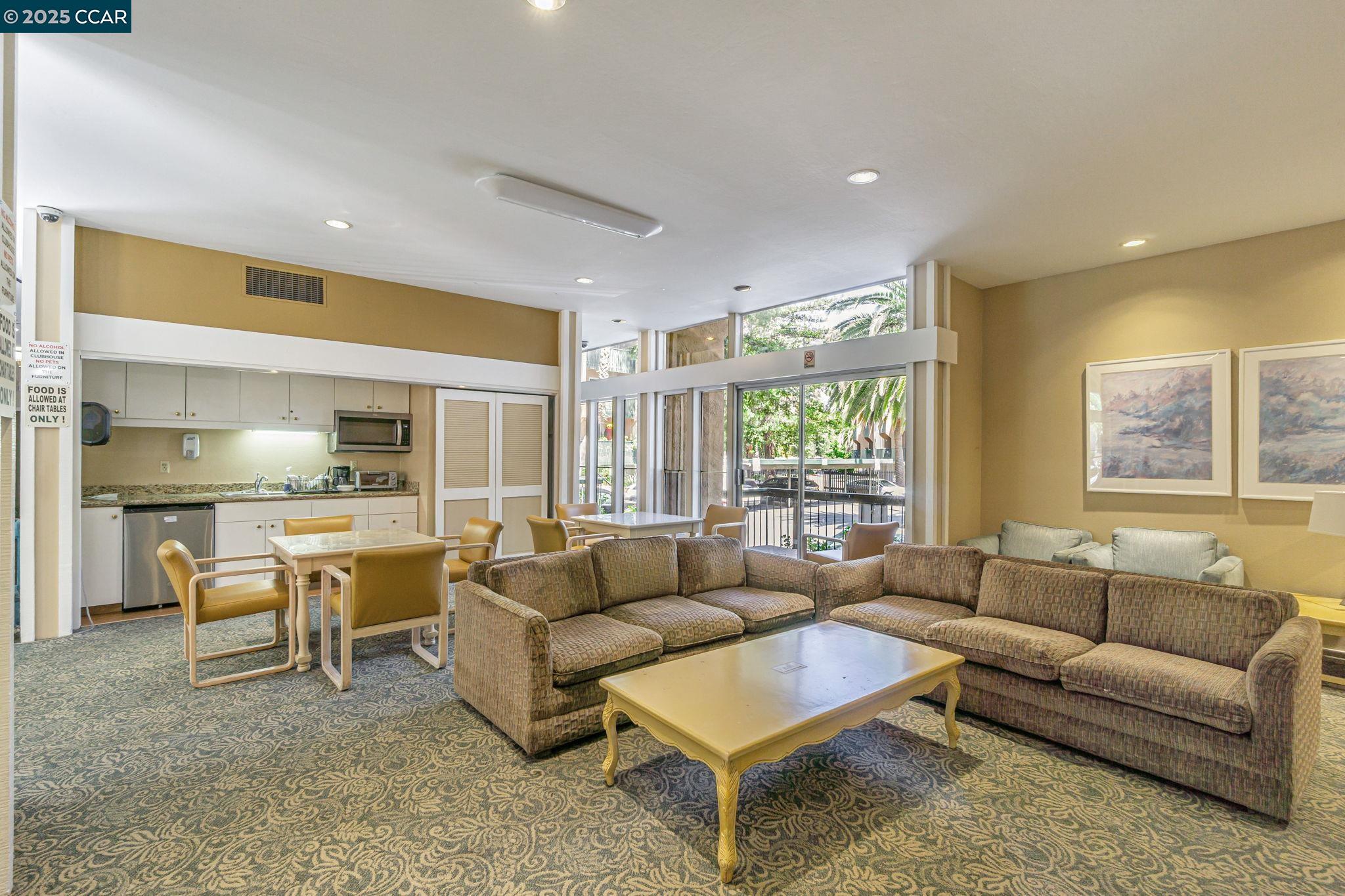 Photo #23: 41102293 Listing: Photo #23
