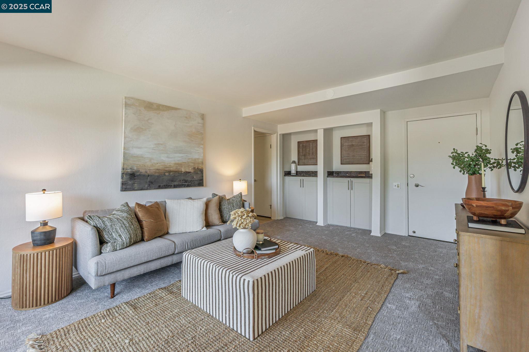 Photo #5: 41102293 Listing 