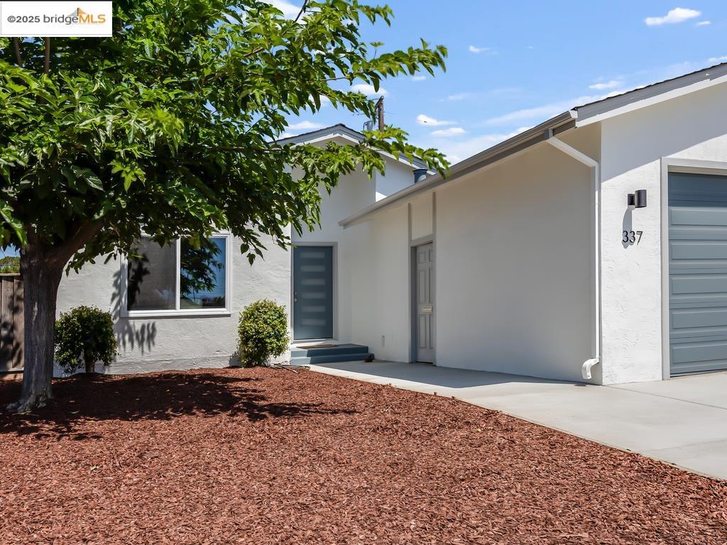 Detail Gallery Image 29 of 32 For 337 Silvertip Ct, Milpitas,  CA 95035 - 3 Beds | 2 Baths
