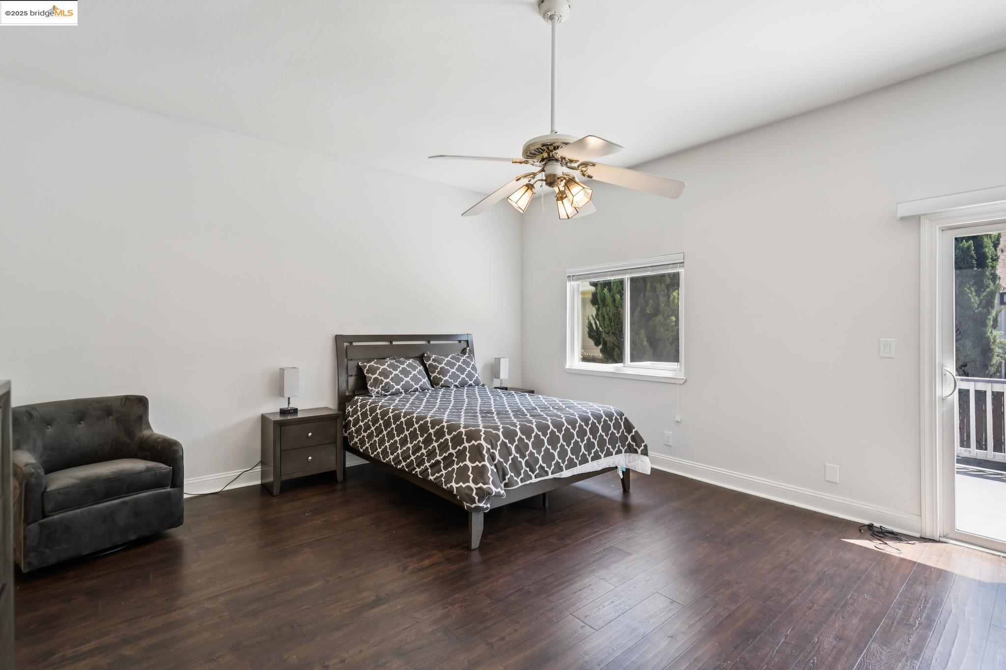 Detail Gallery Image 17 of 33 For 557 33rd St, Oakland,  CA 94609 - – Beds | – Baths