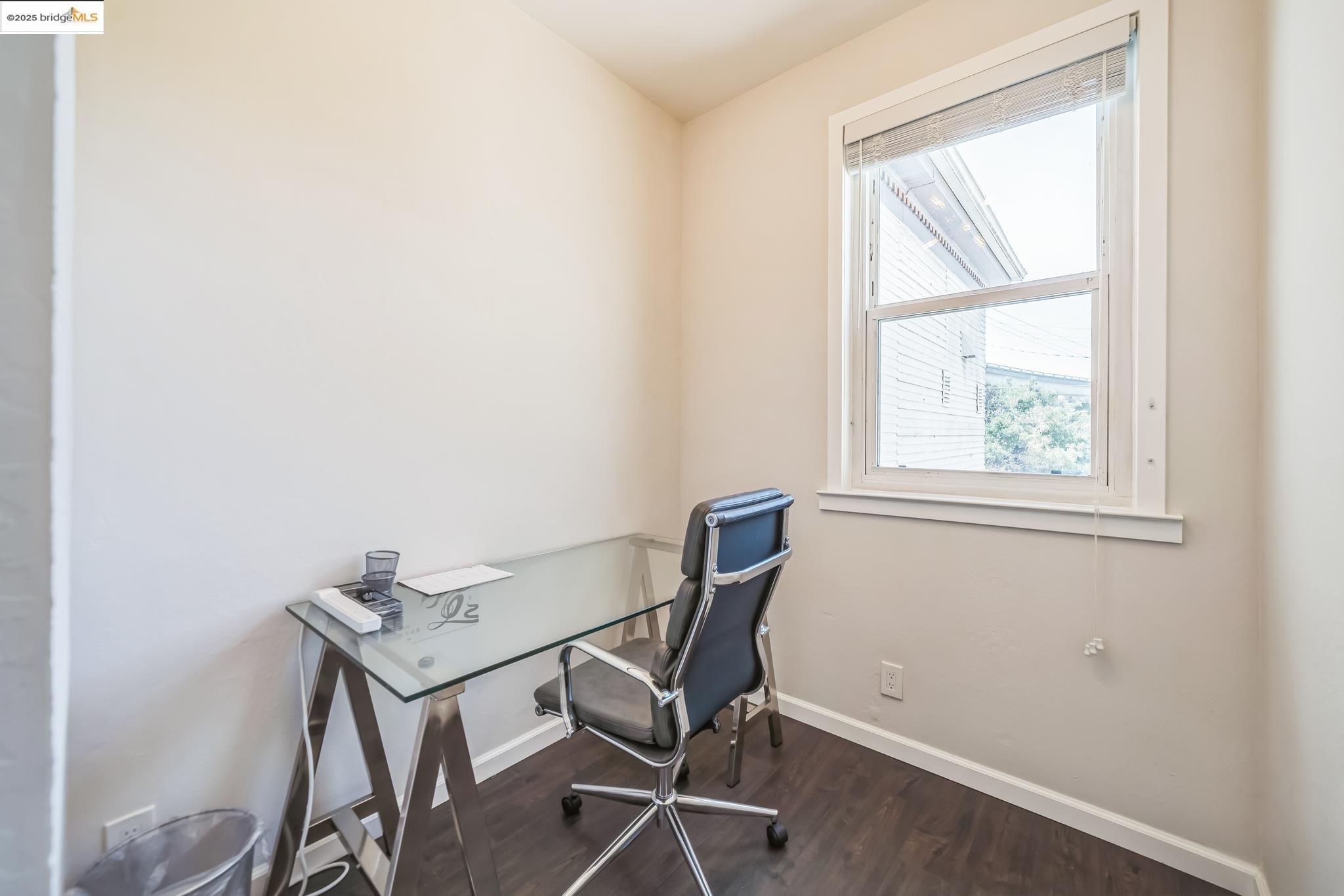 Detail Gallery Image 27 of 33 For 557 33rd St, Oakland,  CA 94609 - – Beds | – Baths