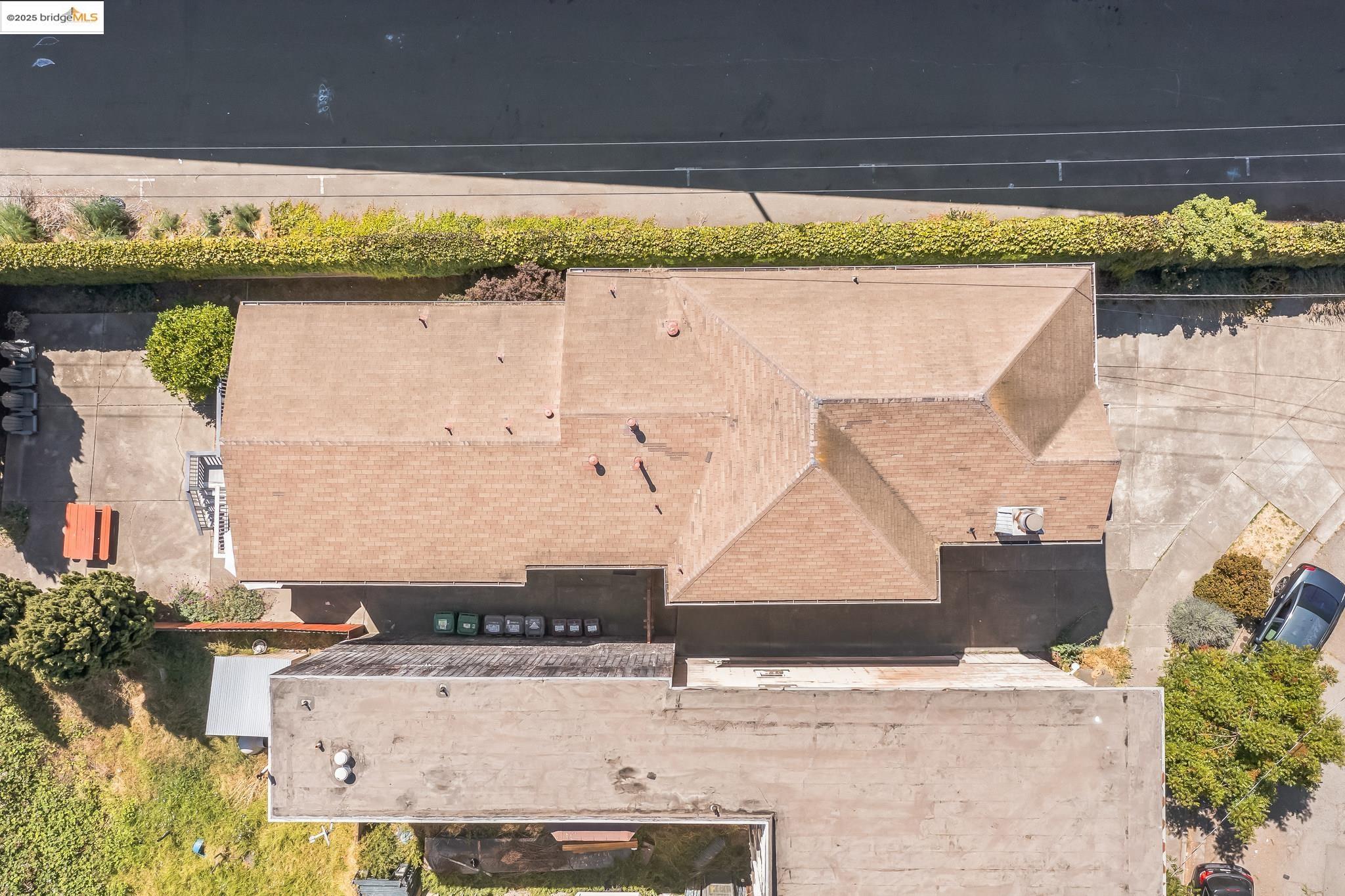 Detail Gallery Image 28 of 33 For 557 33rd St, Oakland,  CA 94609 - – Beds | – Baths