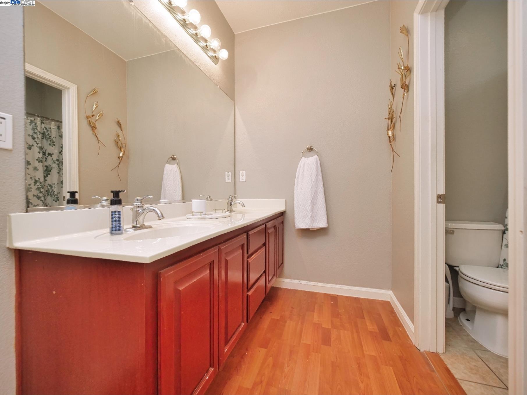 Detail Gallery Image 20 of 28 For 1242 Ne Tulloch, Tracy,  CA 95304 - 5 Beds | 3 Baths