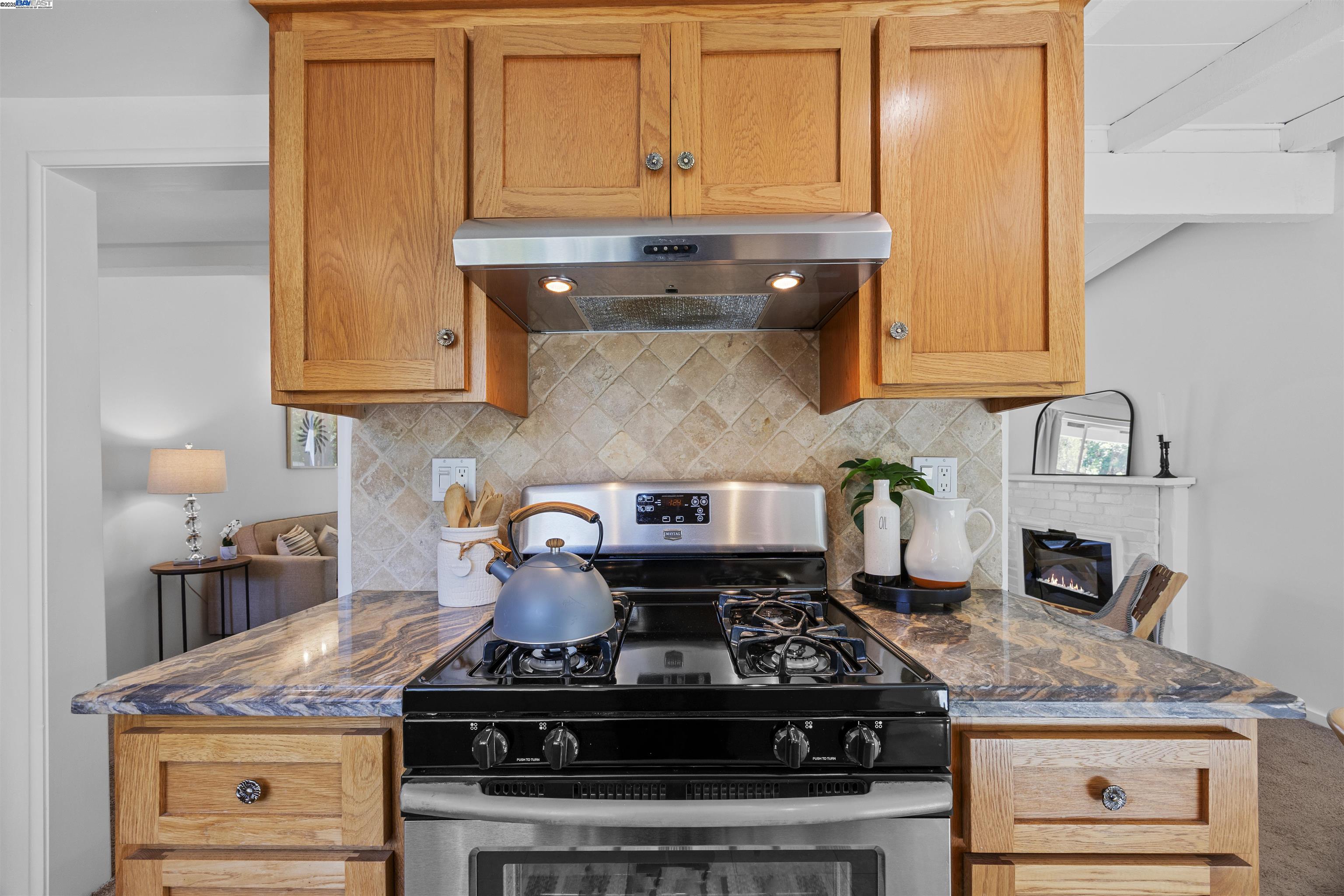 Detail Gallery Image 12 of 36 For 4600 Driftwood Ct, El Sobrante,  CA 94803 - 3 Beds | 2 Baths