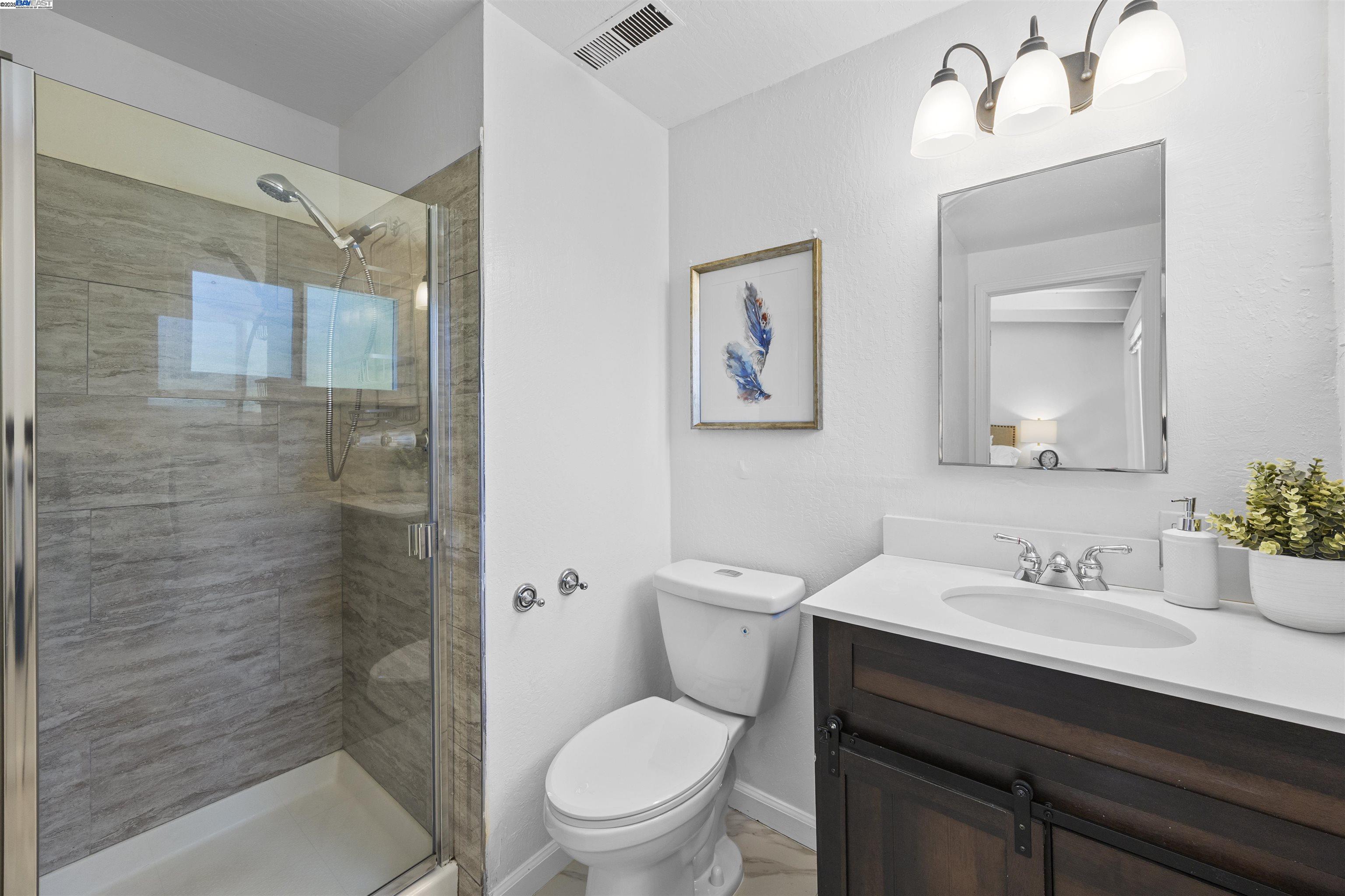 Detail Gallery Image 22 of 36 For 4600 Driftwood Ct, El Sobrante,  CA 94803 - 3 Beds | 2 Baths