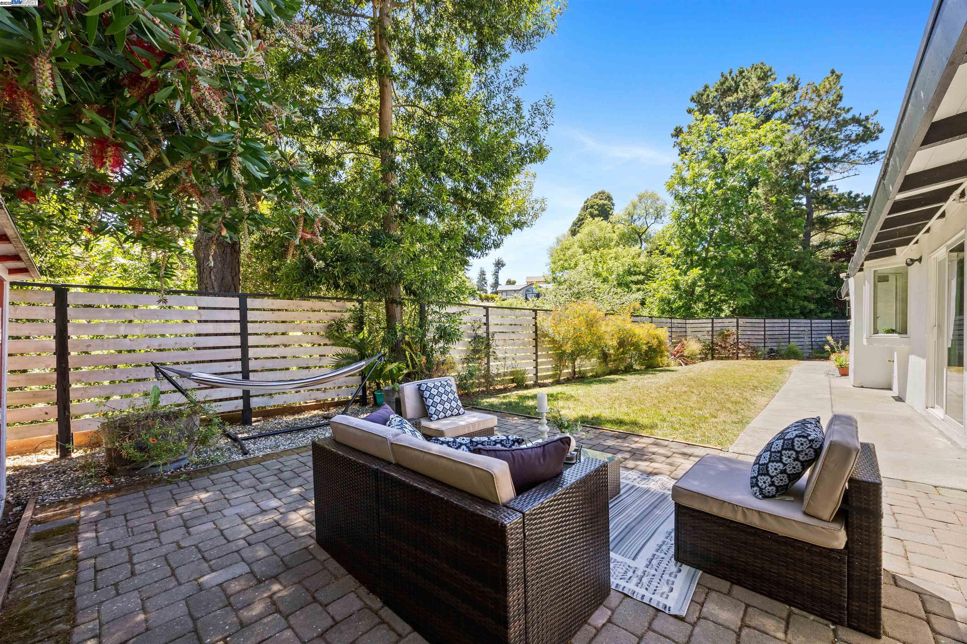 Detail Gallery Image 24 of 36 For 4600 Driftwood Ct, El Sobrante,  CA 94803 - 3 Beds | 2 Baths