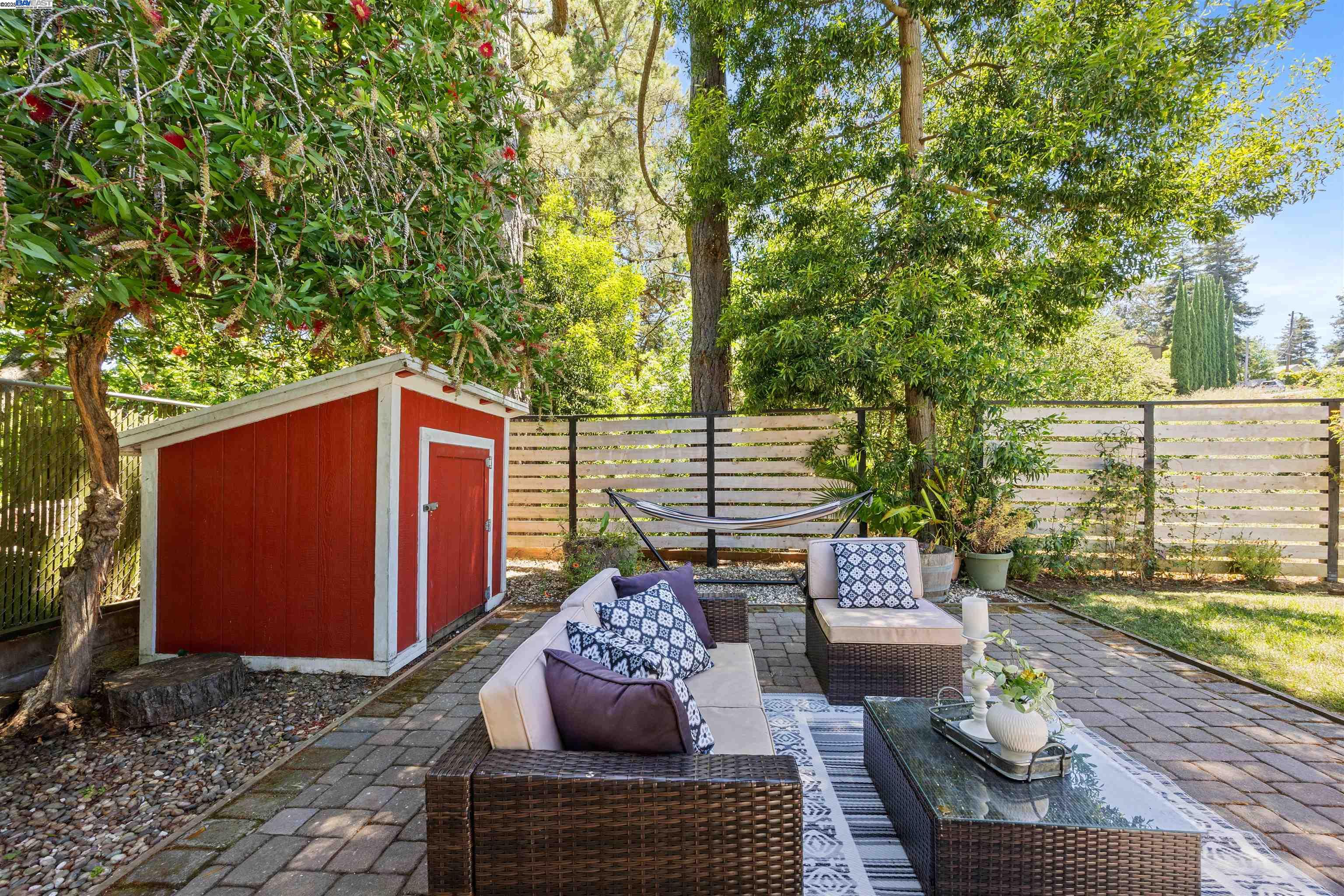 Detail Gallery Image 26 of 36 For 4600 Driftwood Ct, El Sobrante,  CA 94803 - 3 Beds | 2 Baths