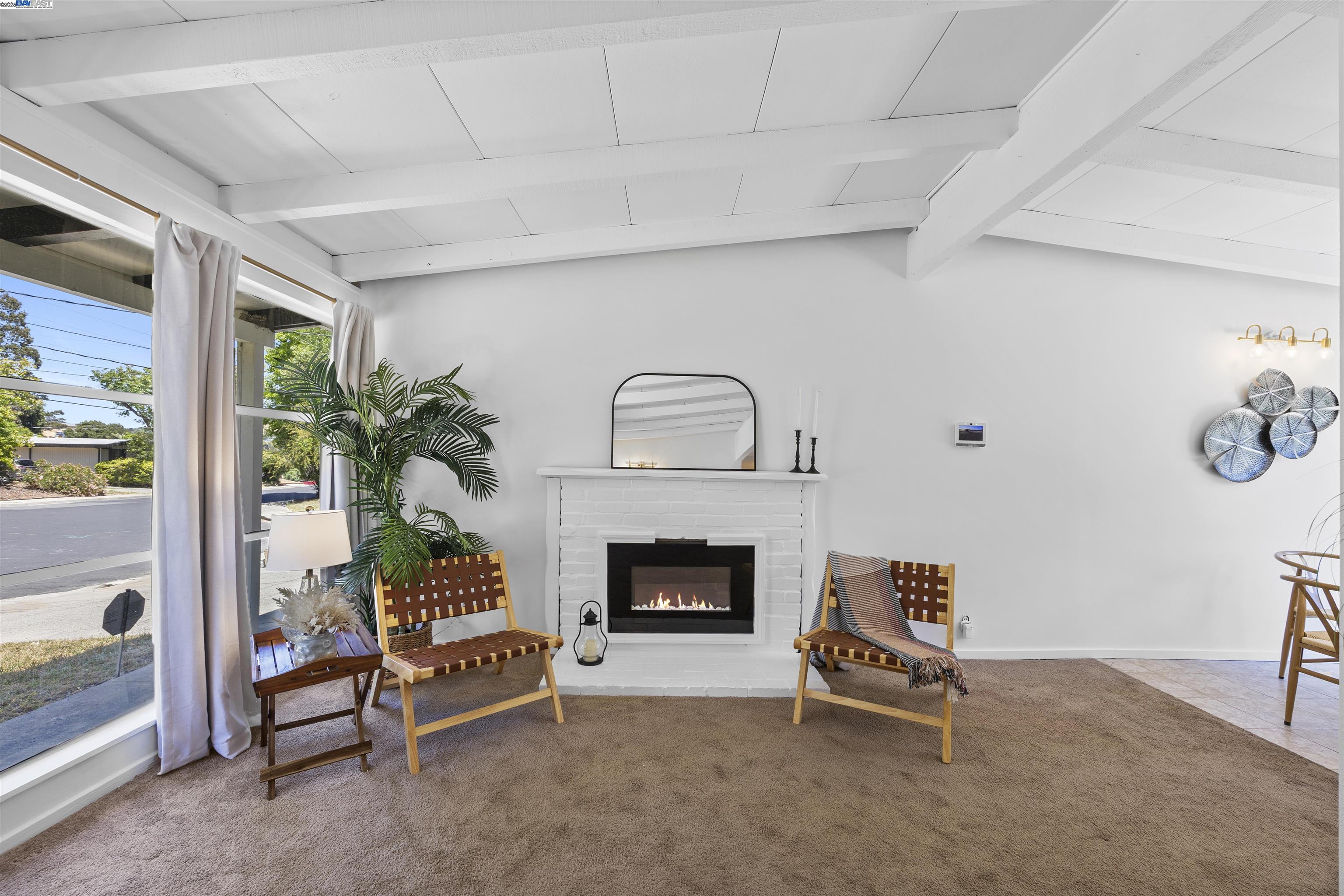 Detail Gallery Image 4 of 36 For 4600 Driftwood Ct, El Sobrante,  CA 94803 - 3 Beds | 2 Baths