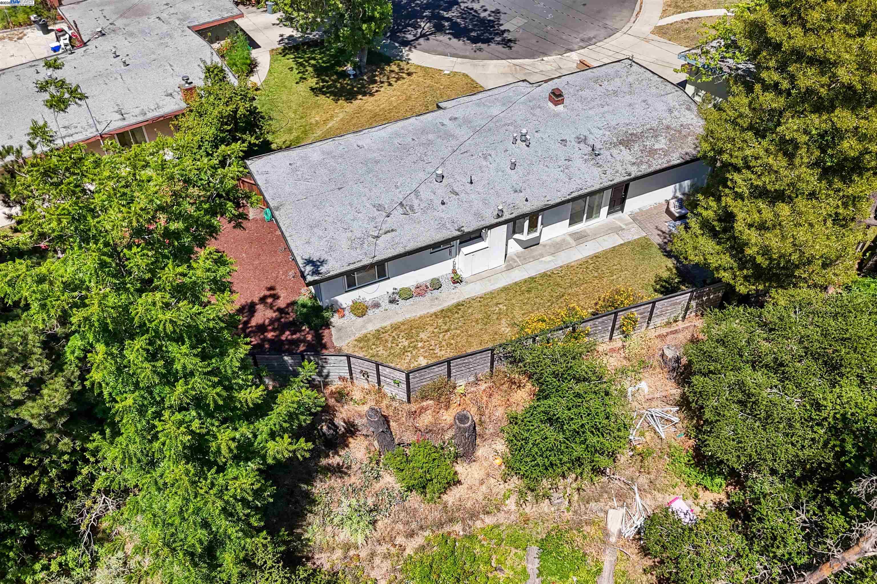Detail Gallery Image 34 of 36 For 4600 Driftwood Ct, El Sobrante,  CA 94803 - 3 Beds | 2 Baths