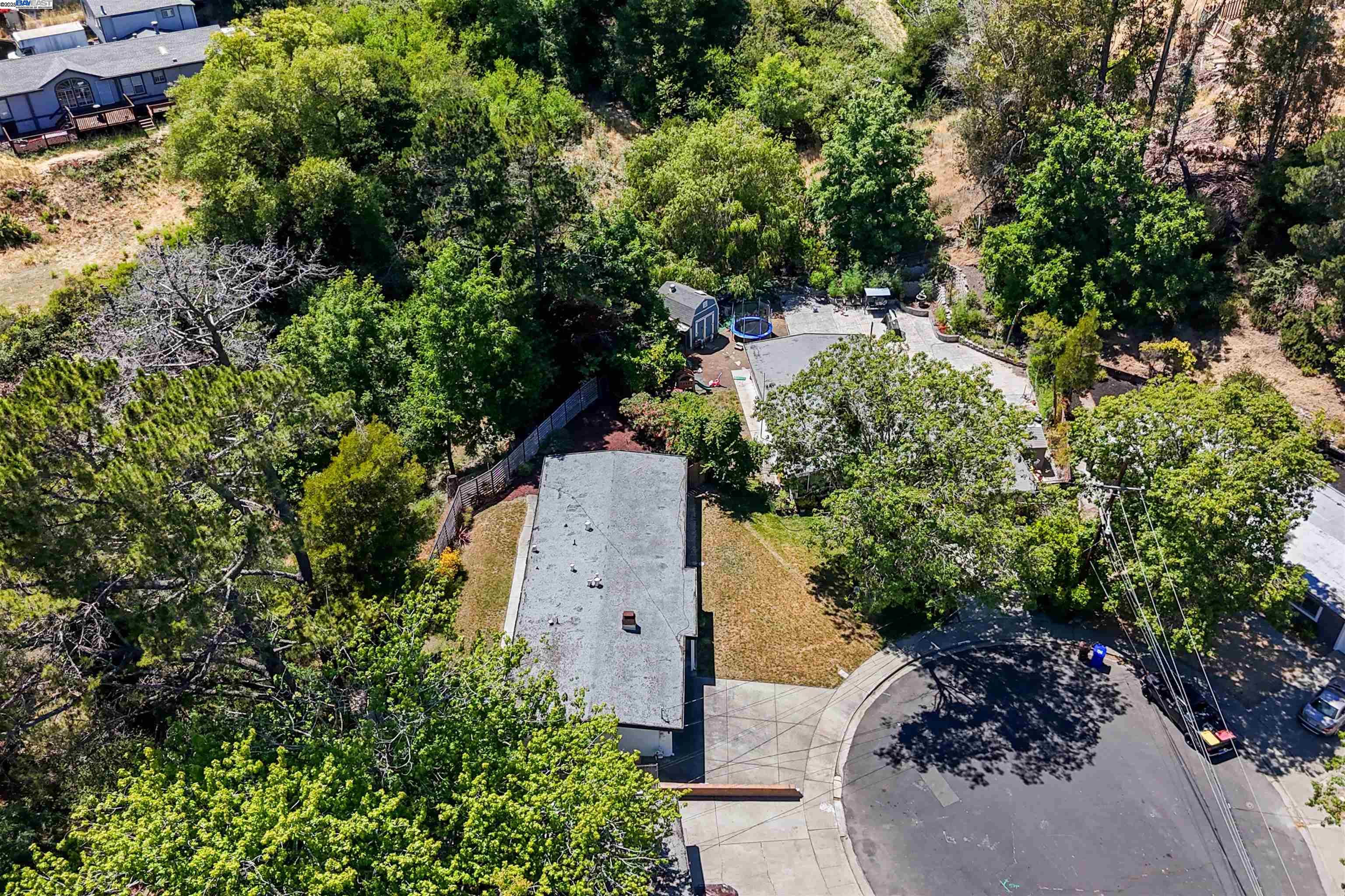 Detail Gallery Image 35 of 36 For 4600 Driftwood Ct, El Sobrante,  CA 94803 - 3 Beds | 2 Baths