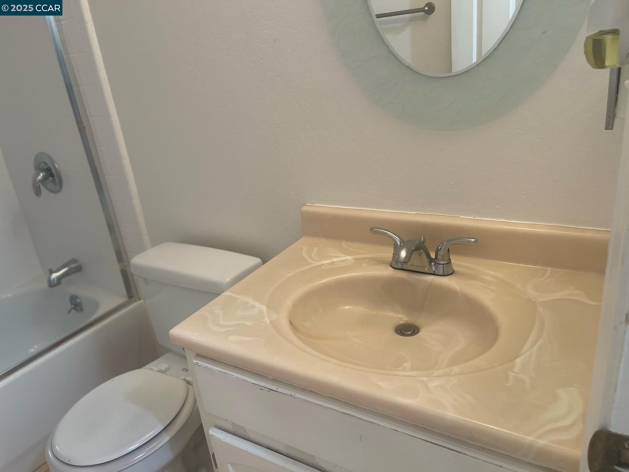Photo #11: 41102310 Listing: Photo #11