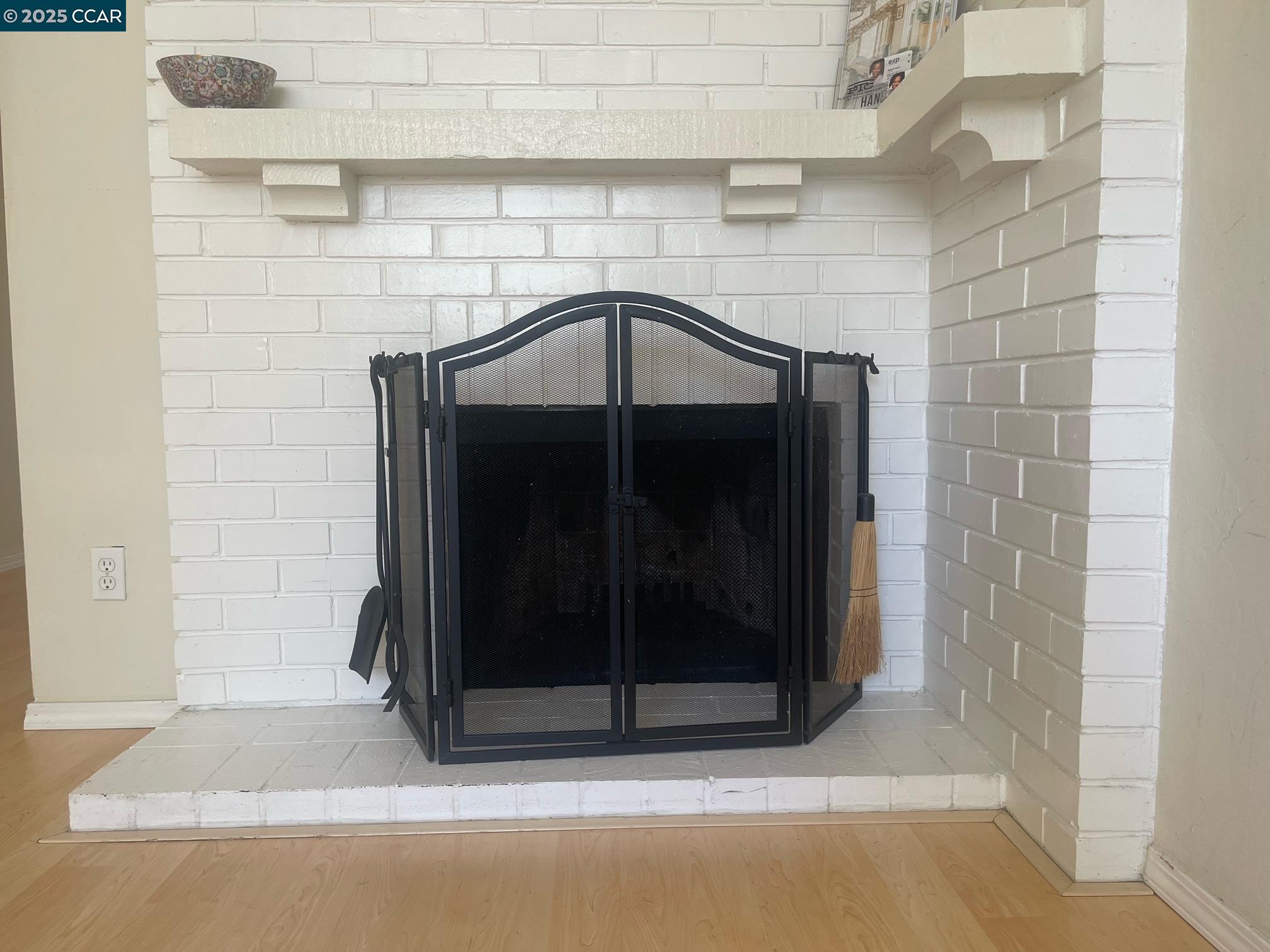 Photo #3: 41102310 Listing 