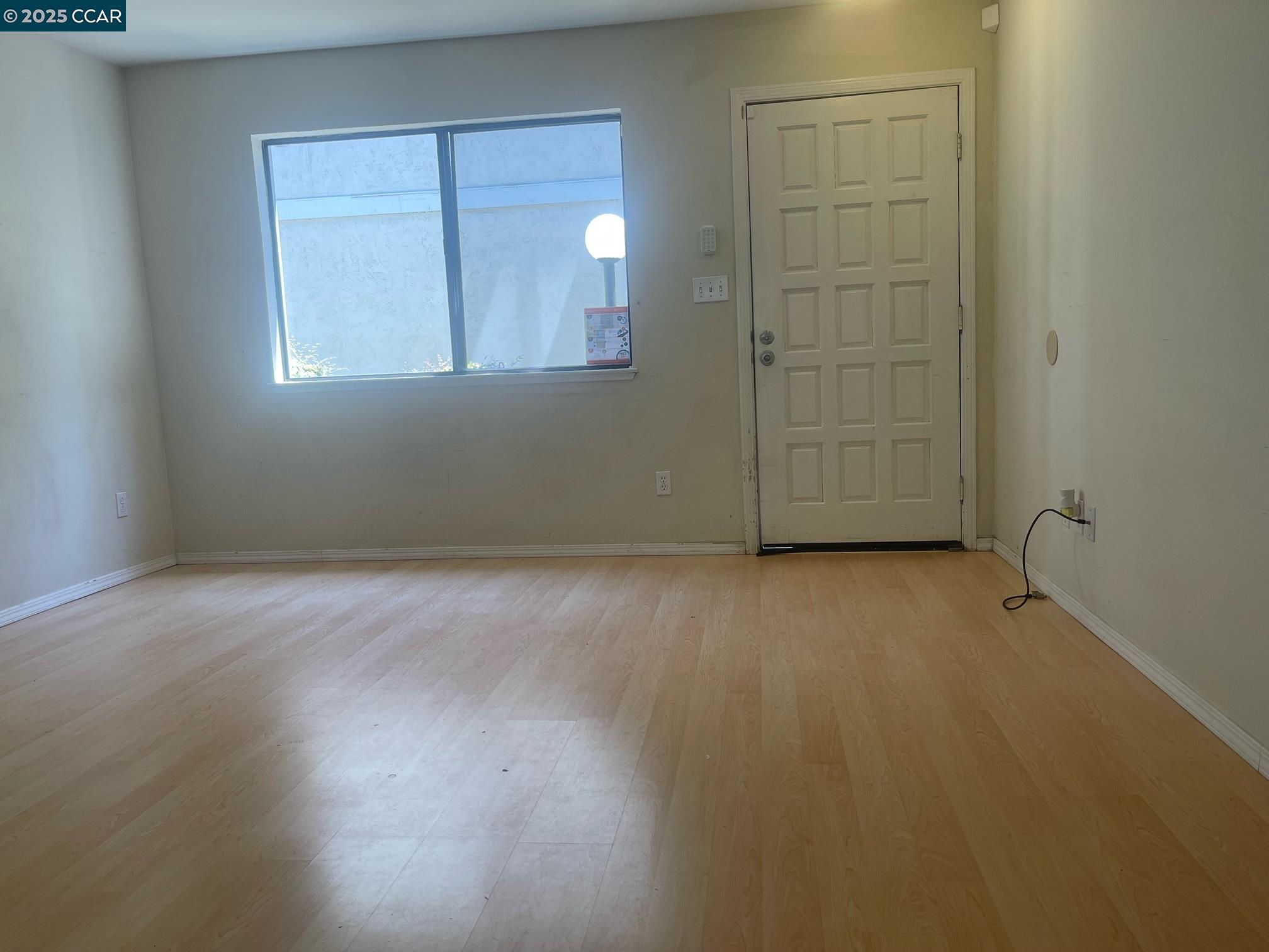 Photo #4: 41102310 Listing 