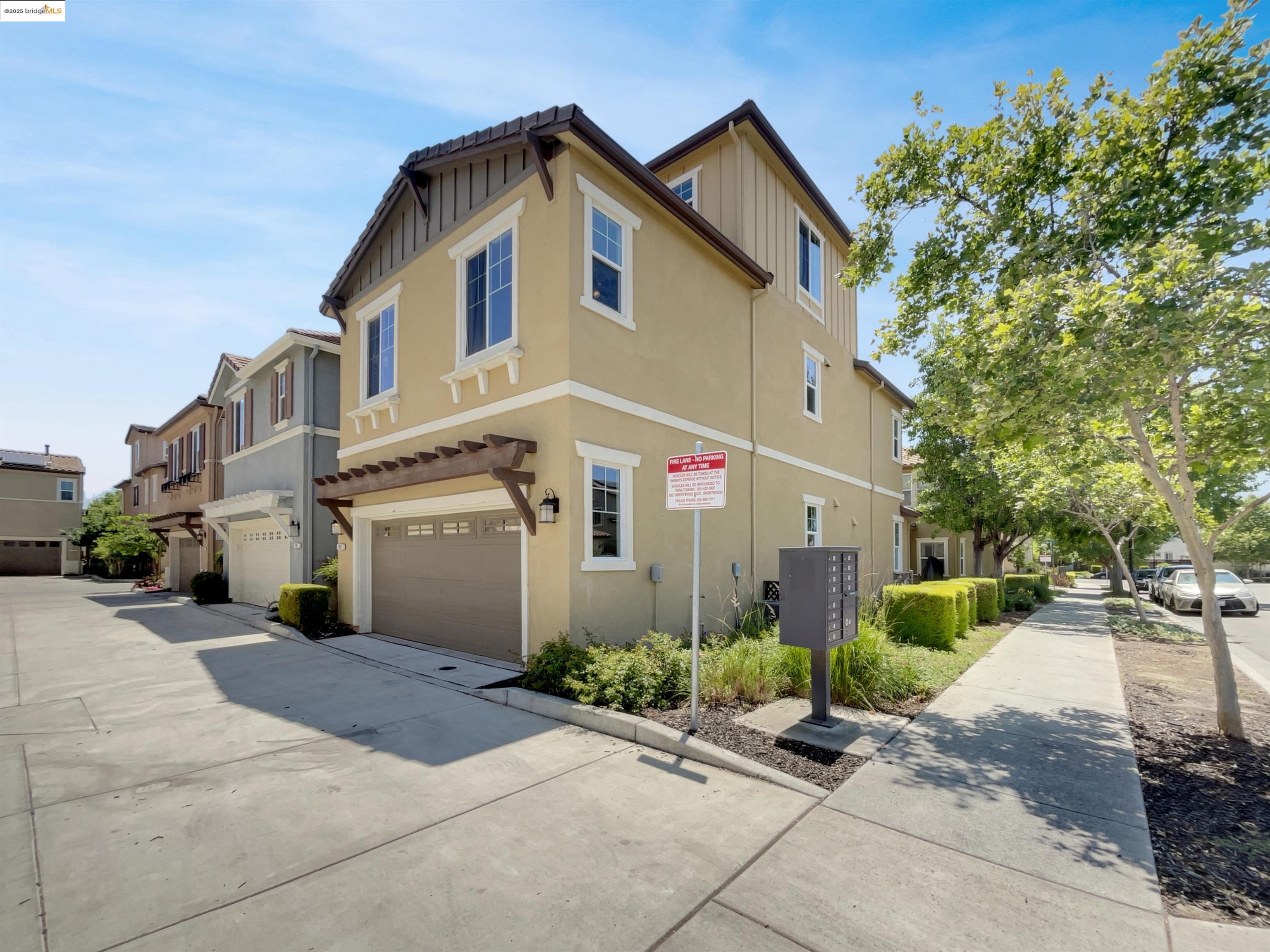 Detail Gallery Image 11 of 30 For 789 King Palm Ln, Brentwood,  CA 94513 - 3 Beds | 2/1 Baths