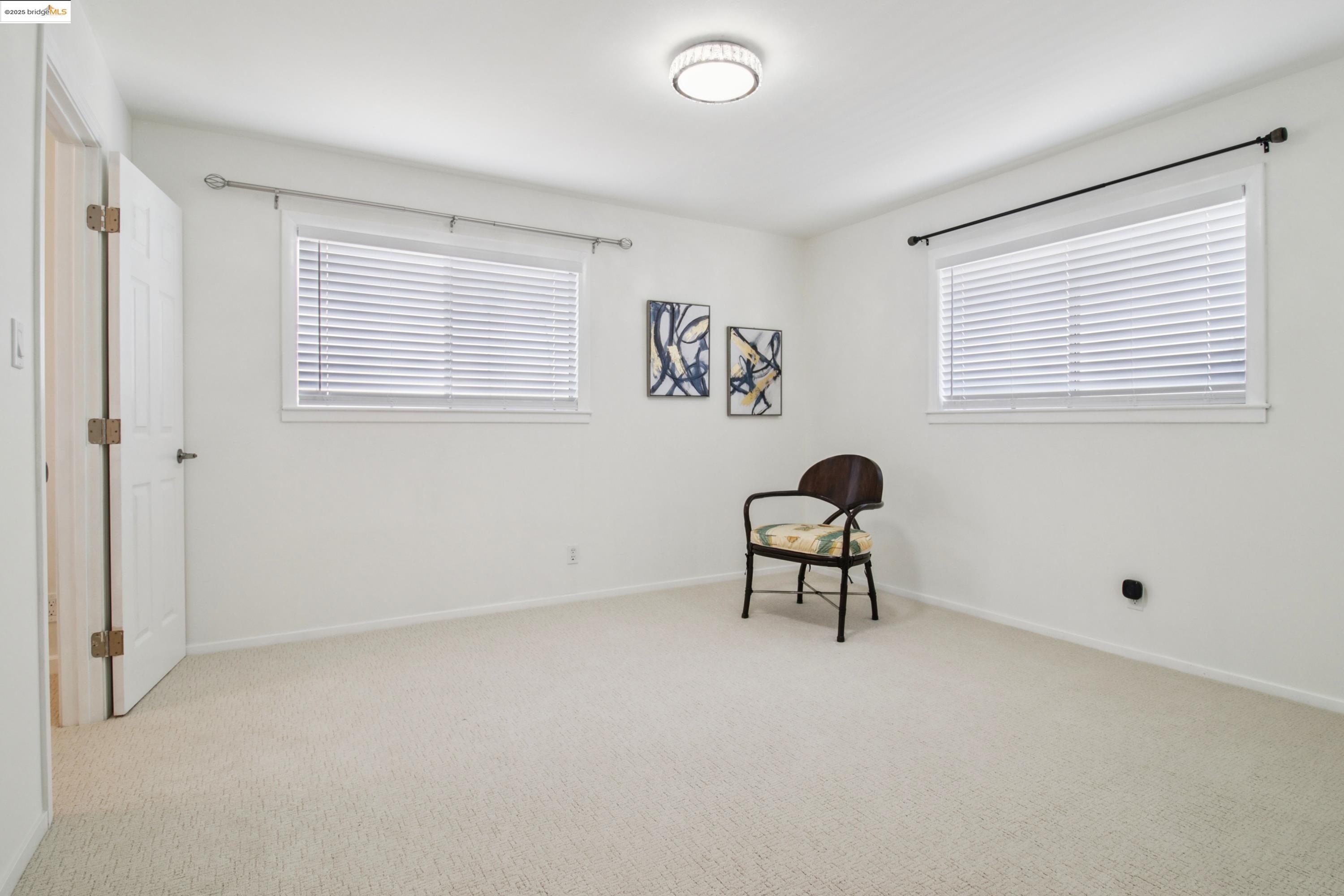 Detail Gallery Image 19 of 36 For 2353 E 21st St, Oakland,  CA 94601 - 4 Beds | 2/1 Baths