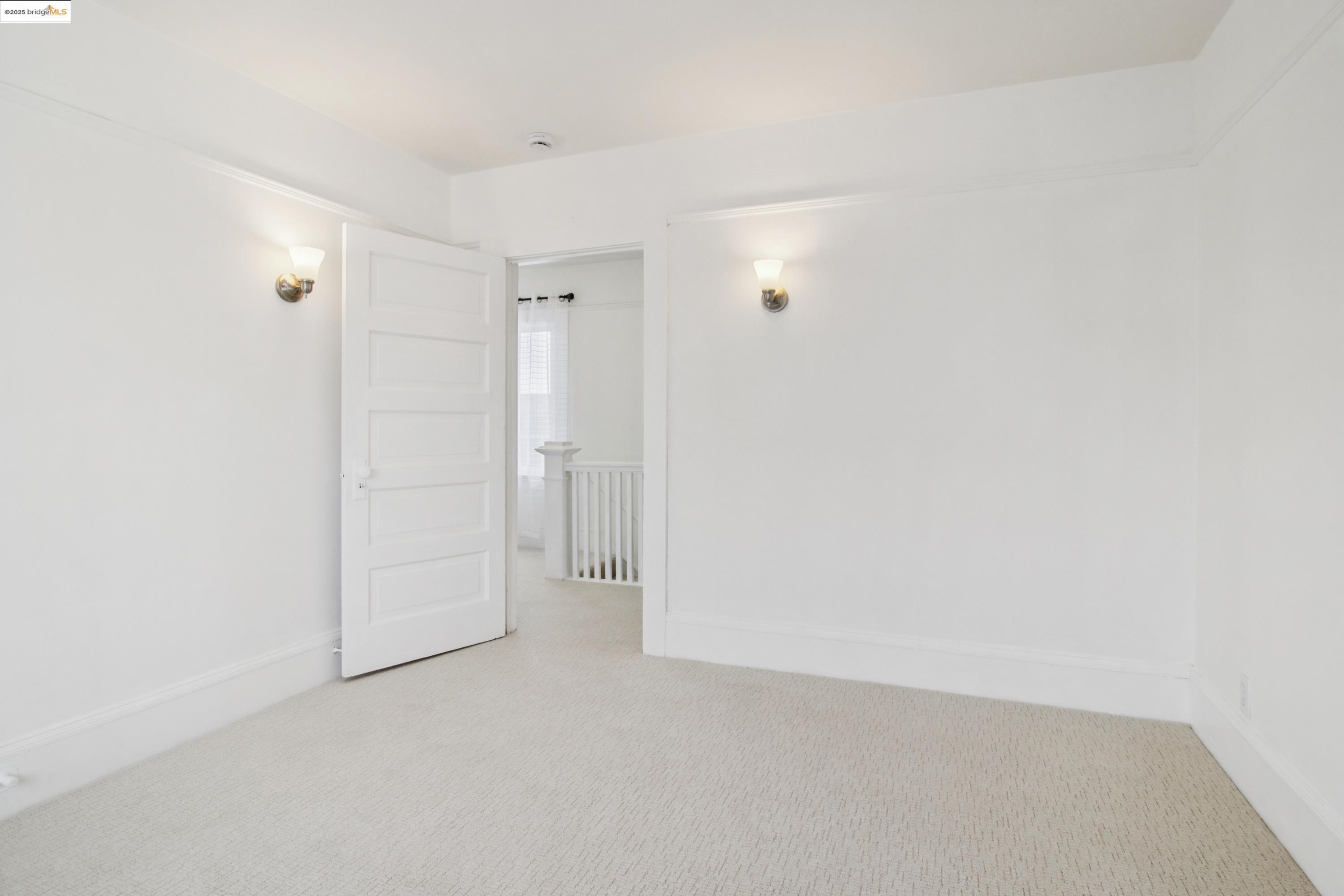 Detail Gallery Image 22 of 36 For 2353 E 21st St, Oakland,  CA 94601 - 4 Beds | 2/1 Baths