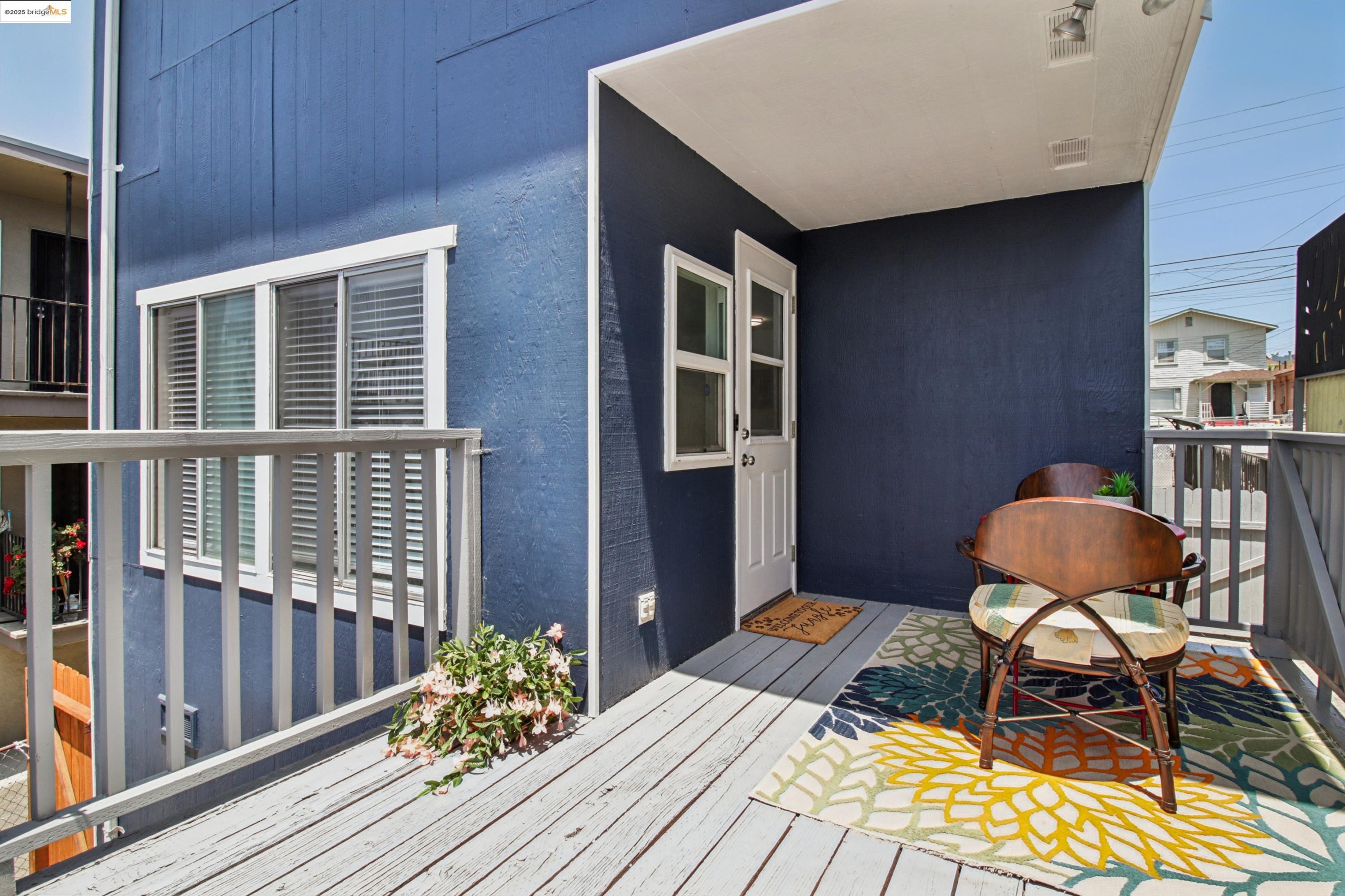 Detail Gallery Image 26 of 36 For 2353 E 21st St, Oakland,  CA 94601 - 4 Beds | 2/1 Baths