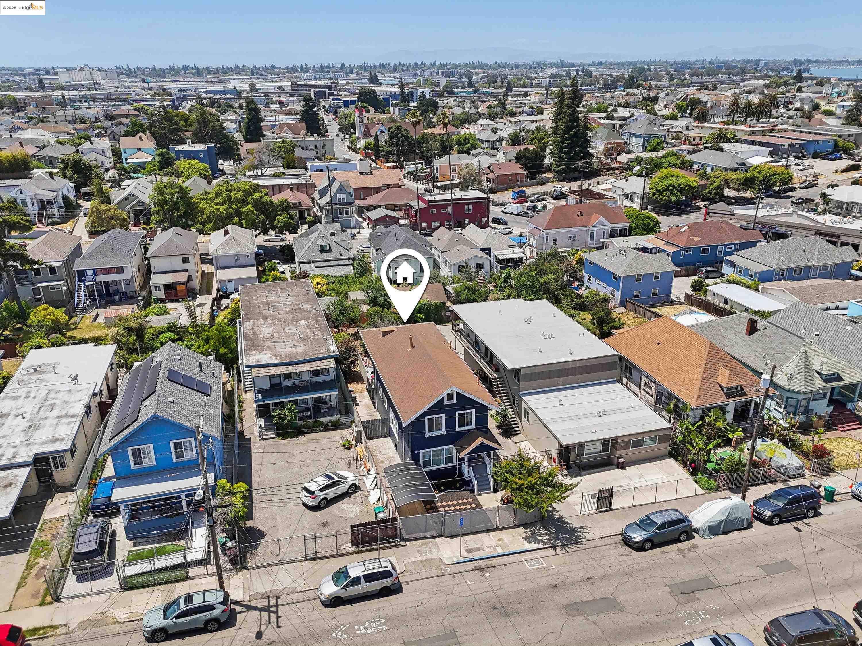 Detail Gallery Image 32 of 36 For 2353 E 21st St, Oakland,  CA 94601 - 4 Beds | 2/1 Baths