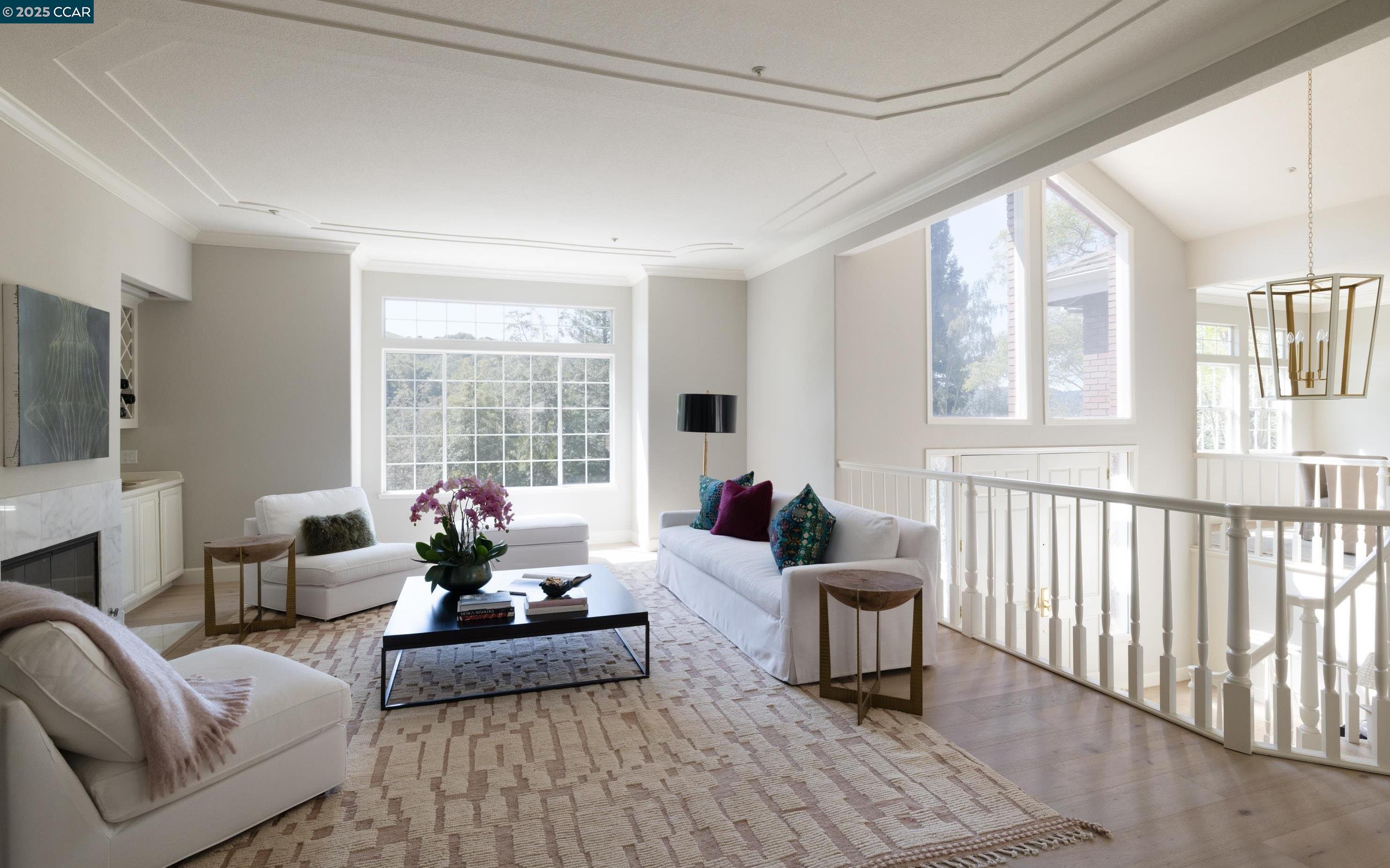 Detail Gallery Image 3 of 52 For 46 Merrill Circle N., Moraga,  CA 94556 - 5 Beds | 4/2 Baths