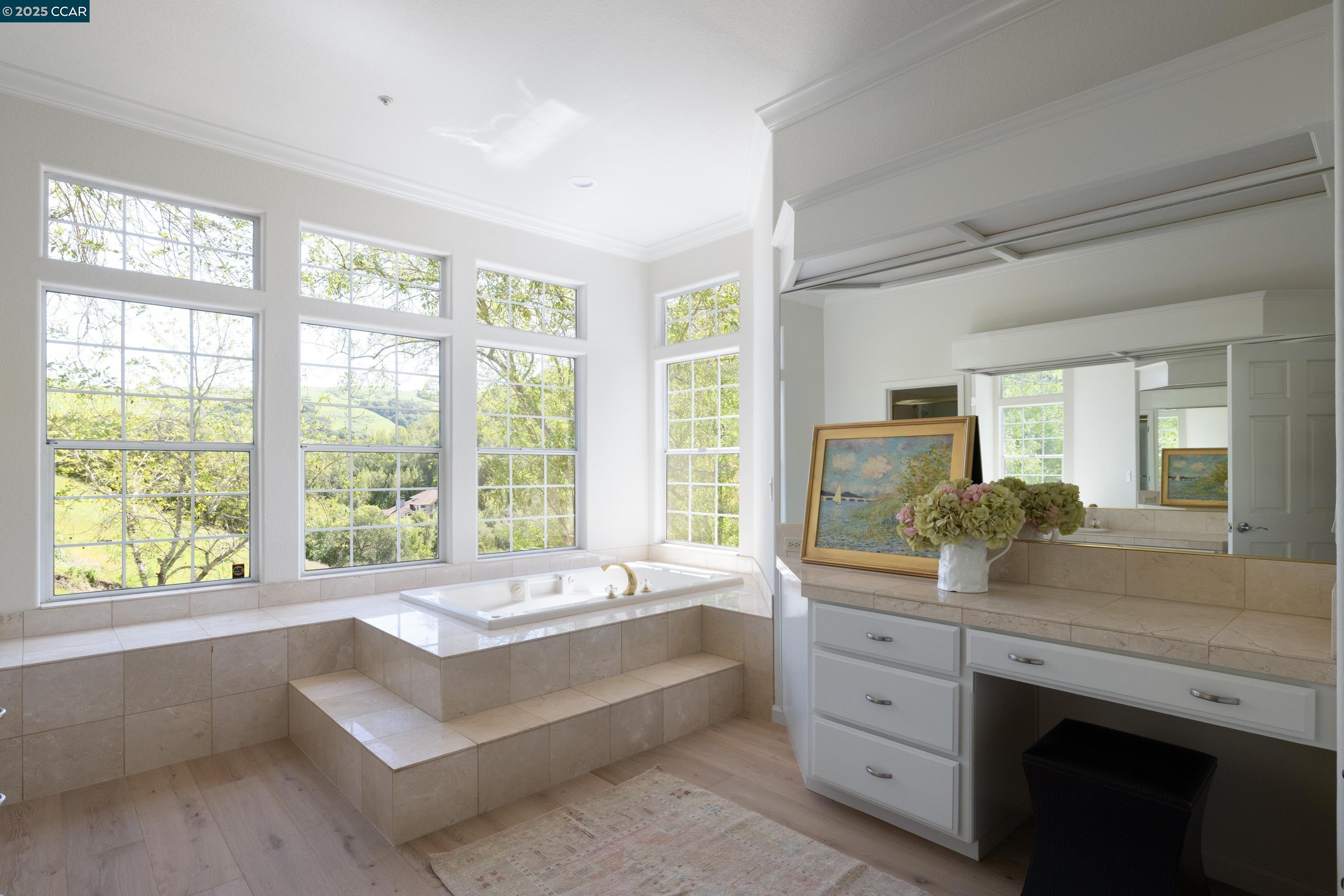 Detail Gallery Image 27 of 52 For 46 Merrill Circle N., Moraga,  CA 94556 - 5 Beds | 4/2 Baths