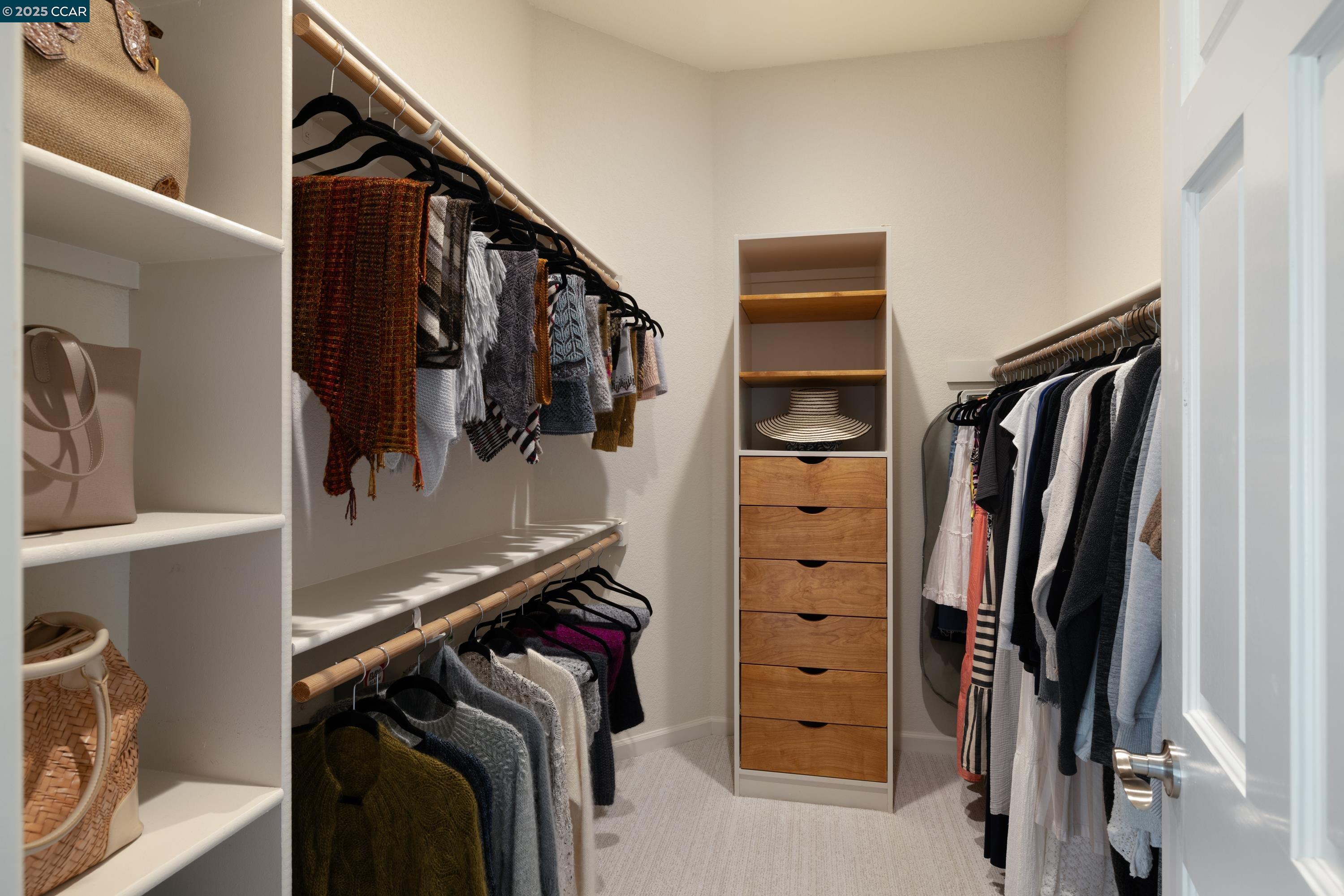 Detail Gallery Image 31 of 52 For 46 Merrill Circle N., Moraga,  CA 94556 - 5 Beds | 4/2 Baths