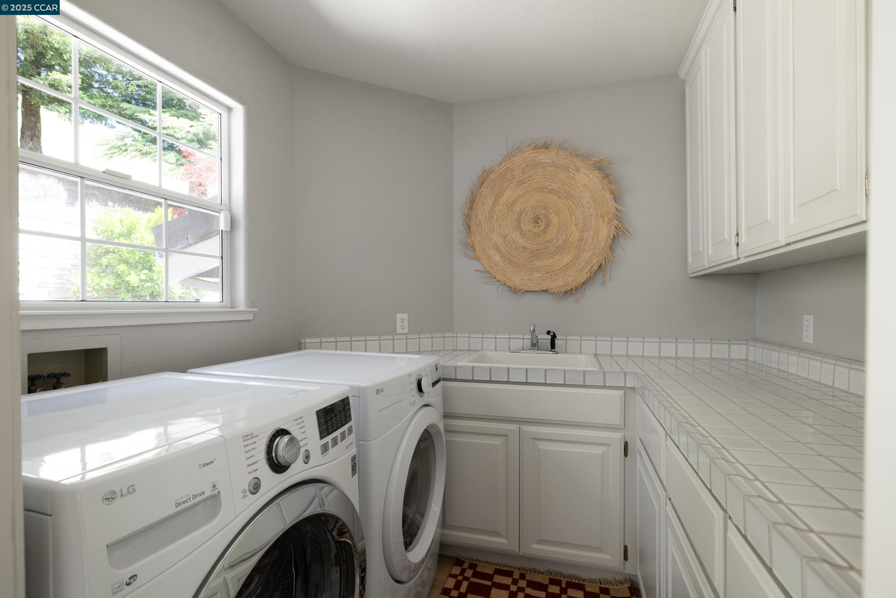 Detail Gallery Image 43 of 52 For 46 Merrill Circle N., Moraga,  CA 94556 - 5 Beds | 4/2 Baths