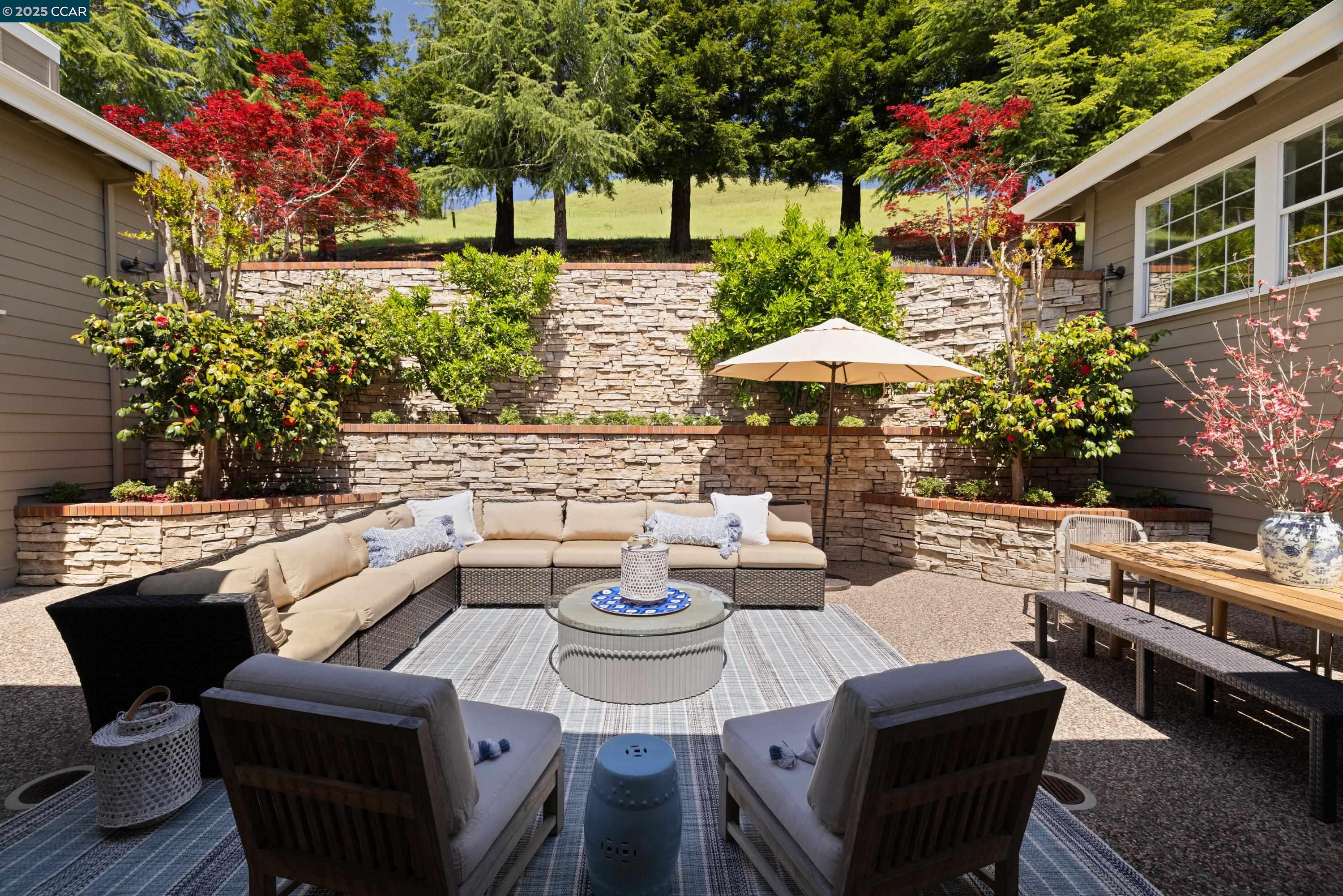 Detail Gallery Image 44 of 52 For 46 Merrill Circle N., Moraga,  CA 94556 - 5 Beds | 4/2 Baths