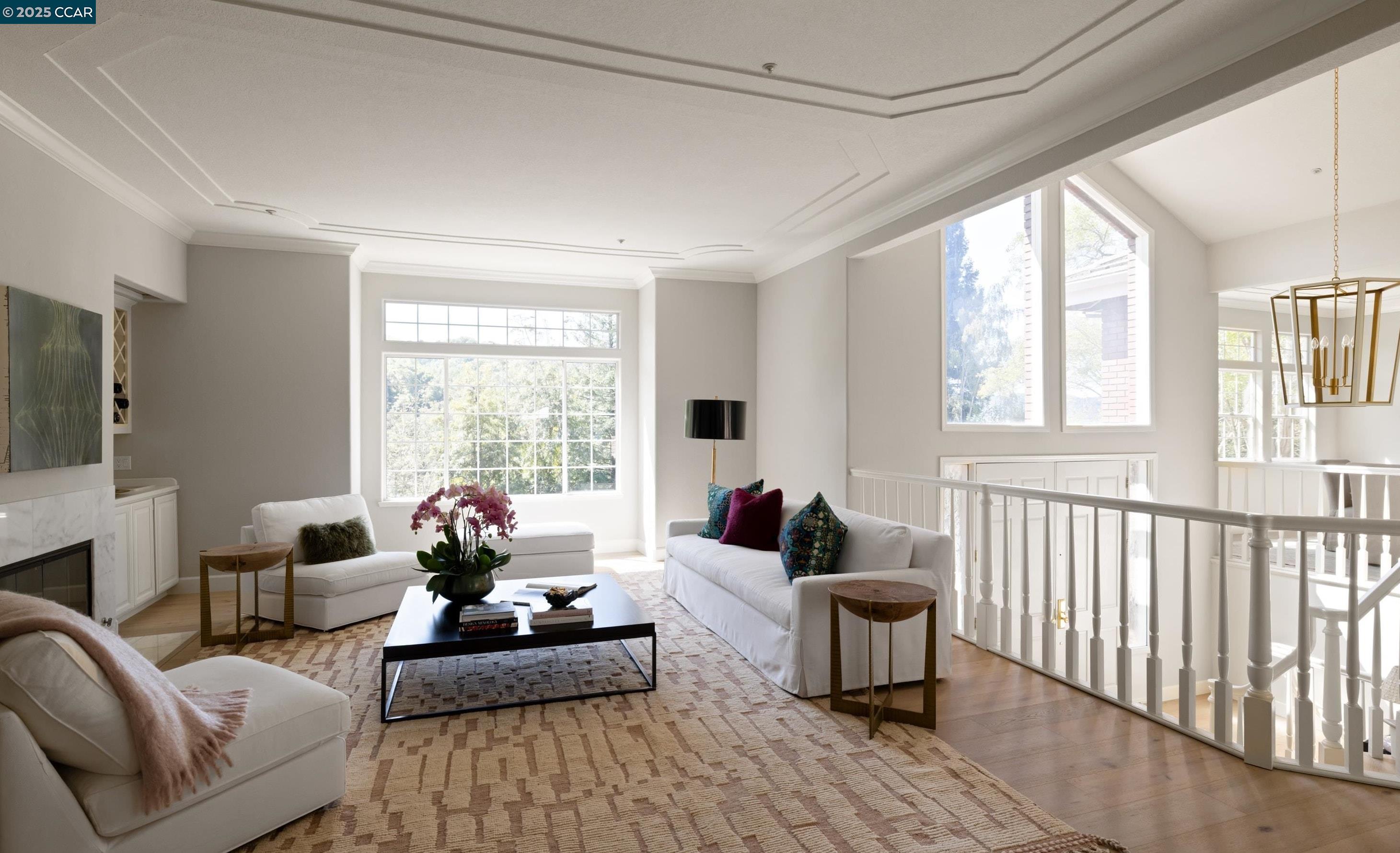 Detail Gallery Image 6 of 52 For 46 Merrill Circle N., Moraga,  CA 94556 - 5 Beds | 4/2 Baths