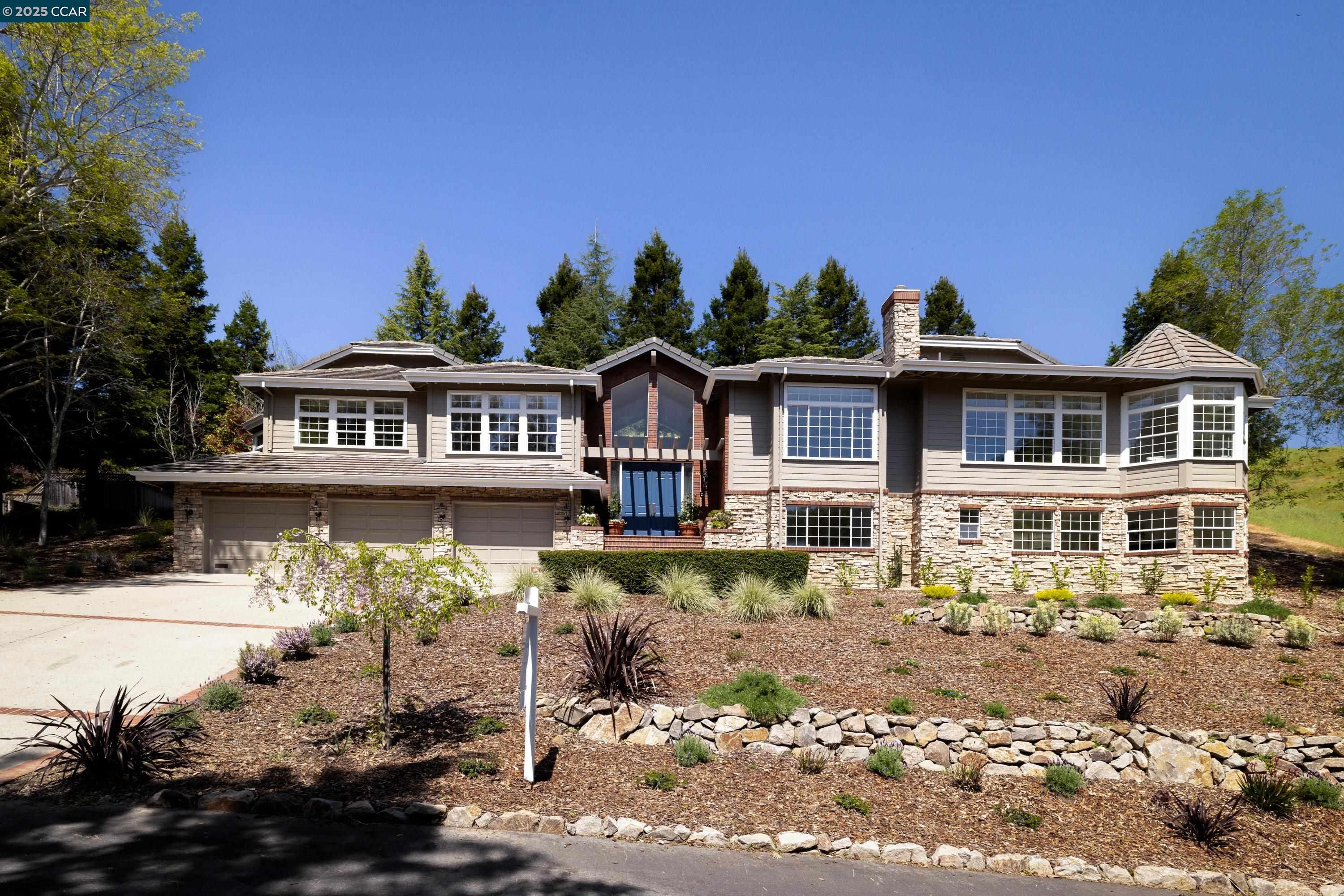 Detail Gallery Image 50 of 52 For 46 Merrill Circle N., Moraga,  CA 94556 - 5 Beds | 4/2 Baths