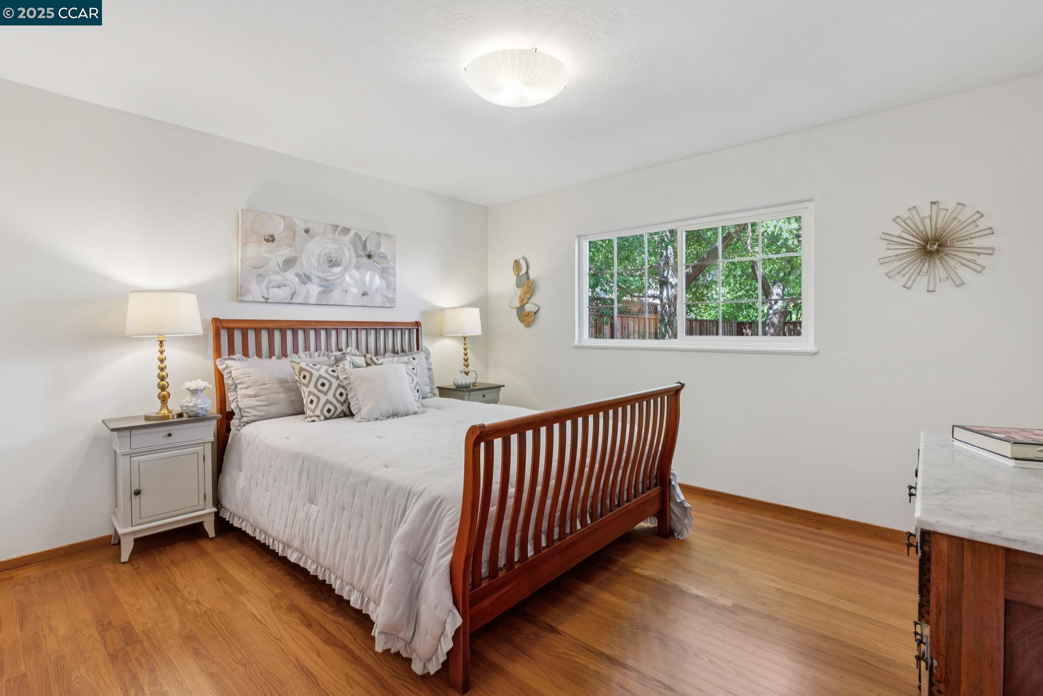 Detail Gallery Image 16 of 40 For 41 Heather Ln, Walnut Creek,  CA 94597 - 3 Beds | 1/1 Baths