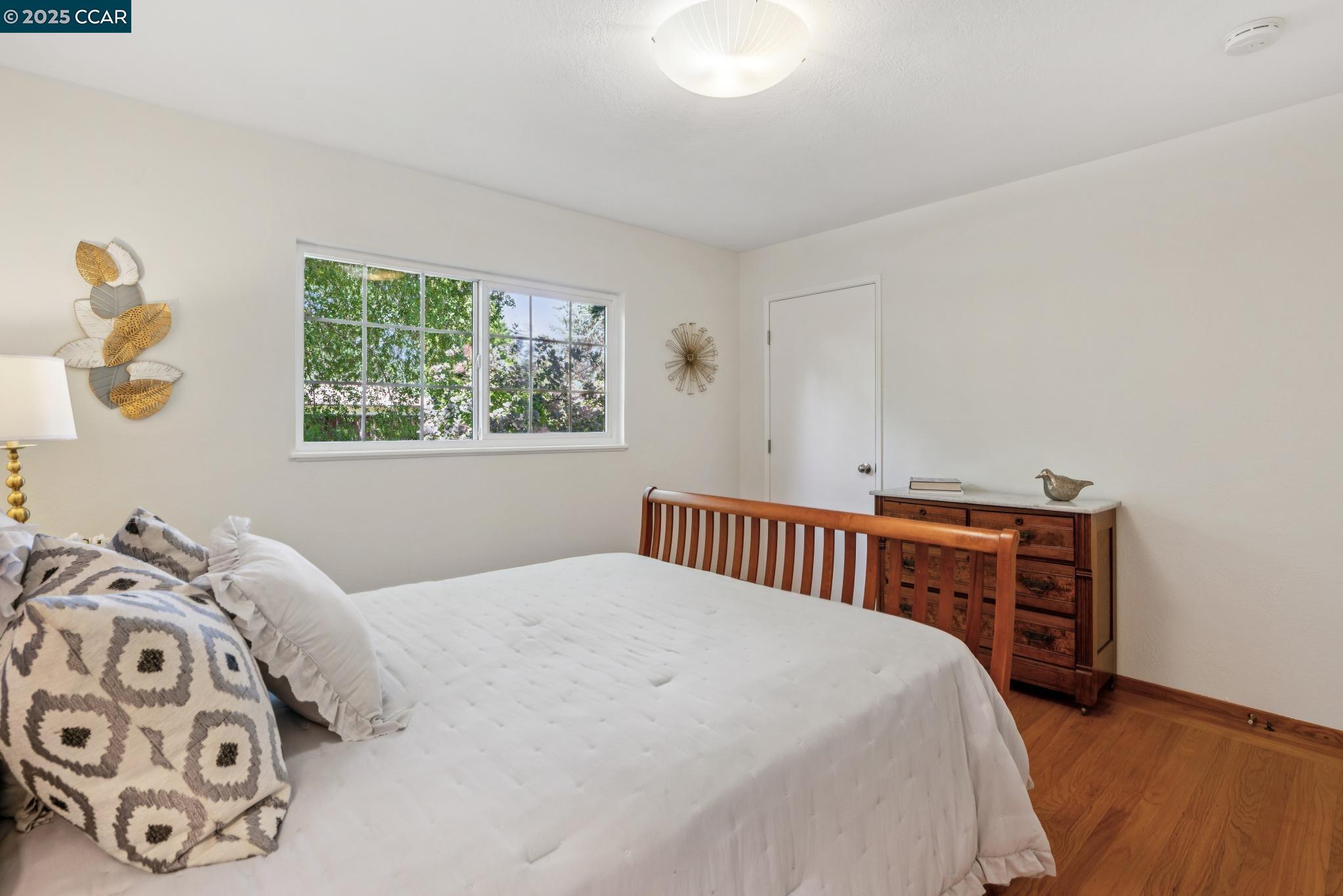 Detail Gallery Image 17 of 40 For 41 Heather Ln, Walnut Creek,  CA 94597 - 3 Beds | 1/1 Baths