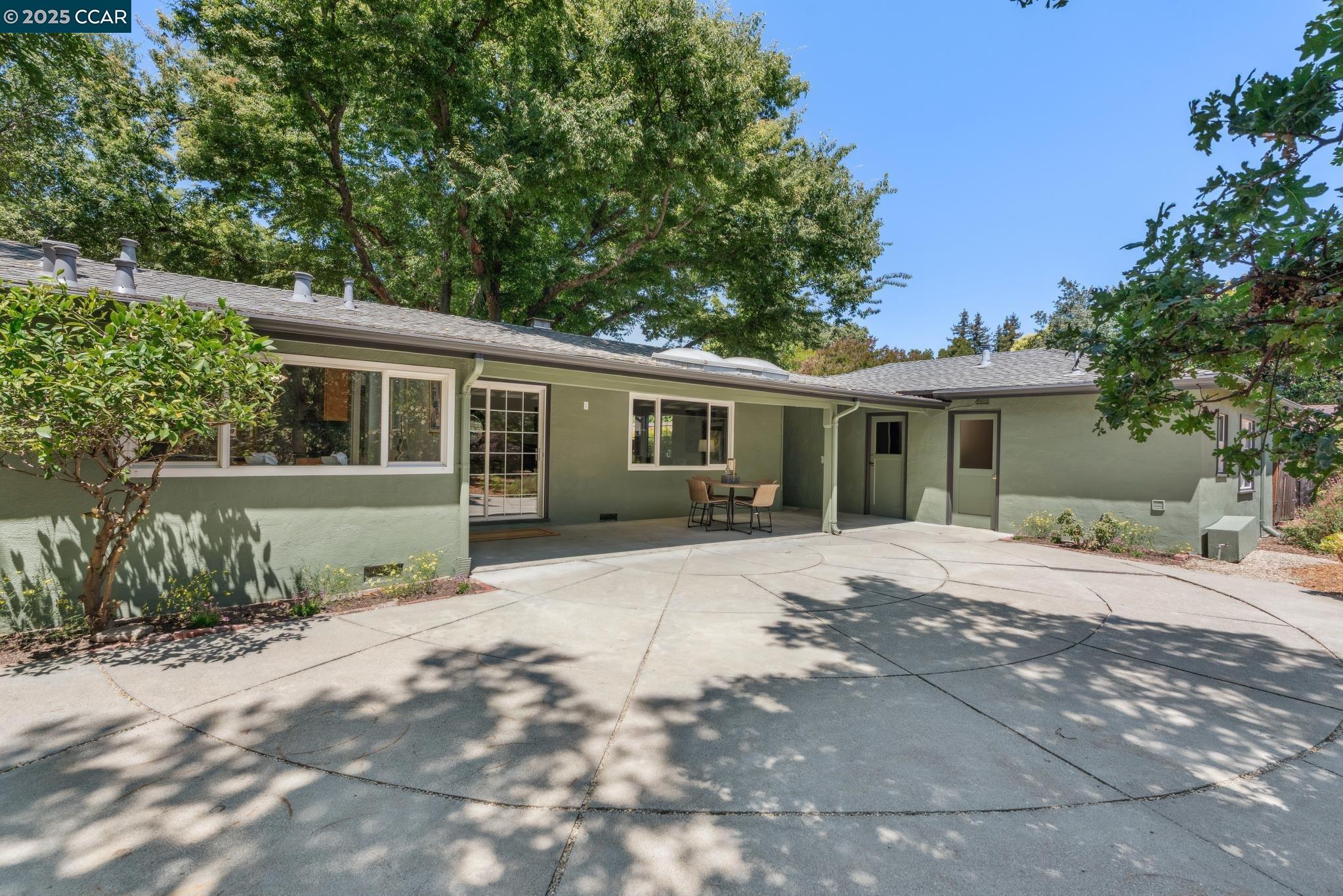 Detail Gallery Image 33 of 40 For 41 Heather Ln, Walnut Creek,  CA 94597 - 3 Beds | 1/1 Baths