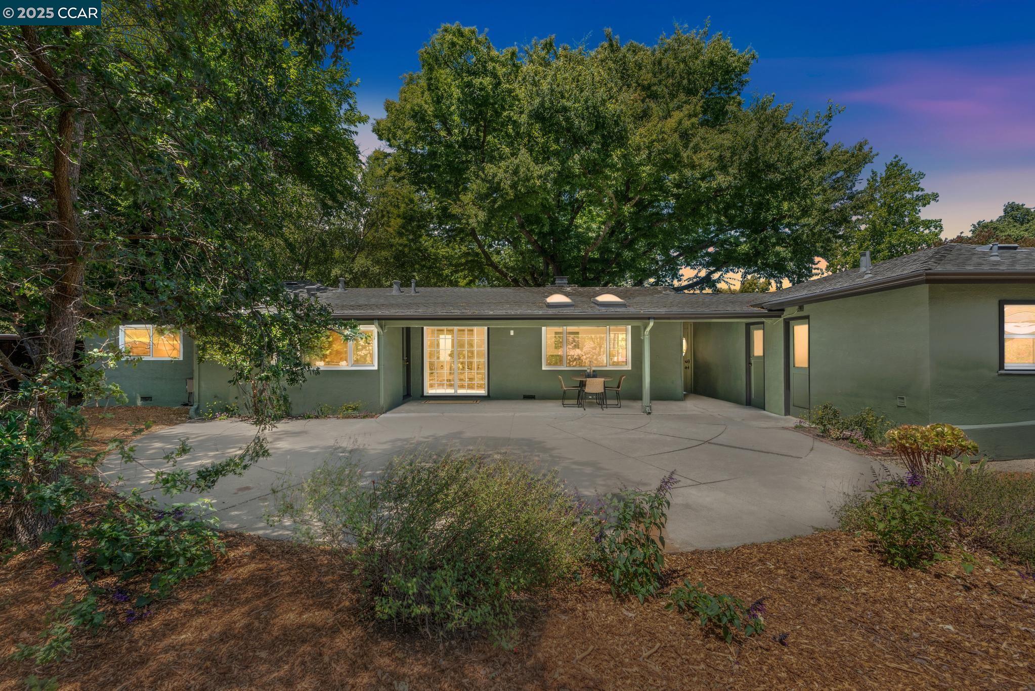Detail Gallery Image 34 of 40 For 41 Heather Ln, Walnut Creek,  CA 94597 - 3 Beds | 1/1 Baths