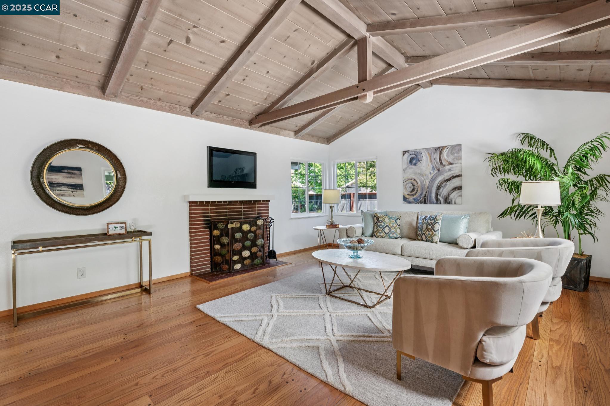 Detail Gallery Image 6 of 40 For 41 Heather Ln, Walnut Creek,  CA 94597 - 3 Beds | 1/1 Baths