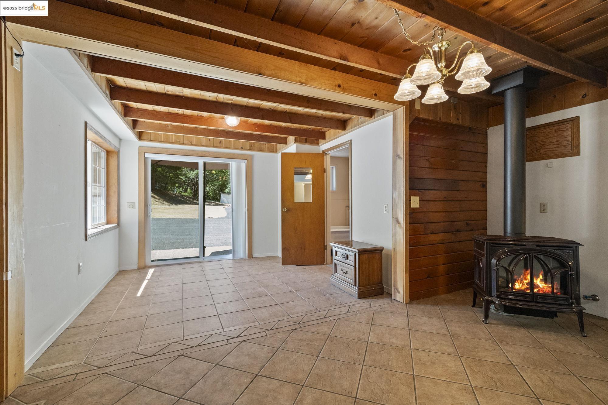 Detail Gallery Image 11 of 56 For 11785 Powderhouse Street, Groveland,  CA 95321 - 5 Beds | 2 Baths