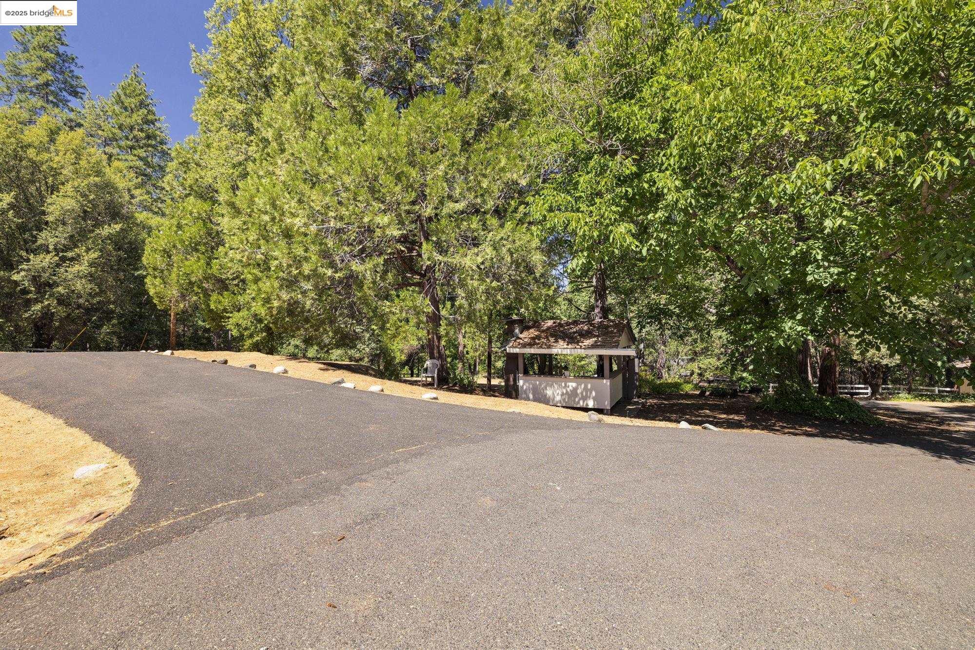 Detail Gallery Image 34 of 56 For 11785 Powderhouse Street, Groveland,  CA 95321 - 5 Beds | 2 Baths
