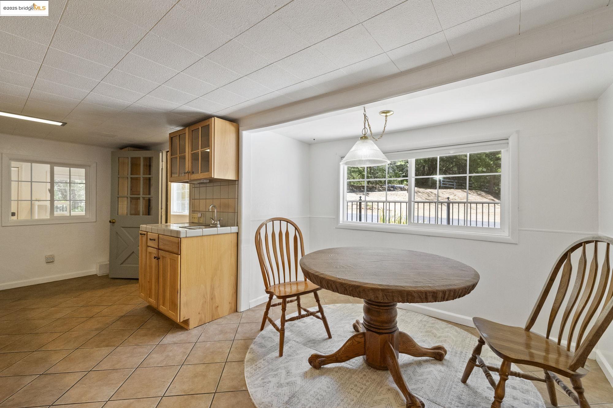 Detail Gallery Image 9 of 56 For 11785 Powderhouse Street, Groveland,  CA 95321 - 5 Beds | 2 Baths