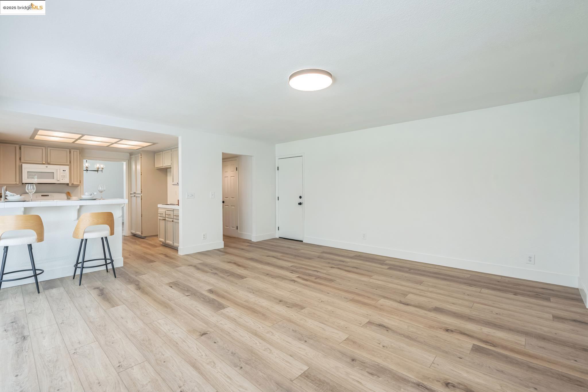 Detail Gallery Image 13 of 28 For 920 Woodsong, Brentwood,  CA 94513 - 4 Beds | 3 Baths