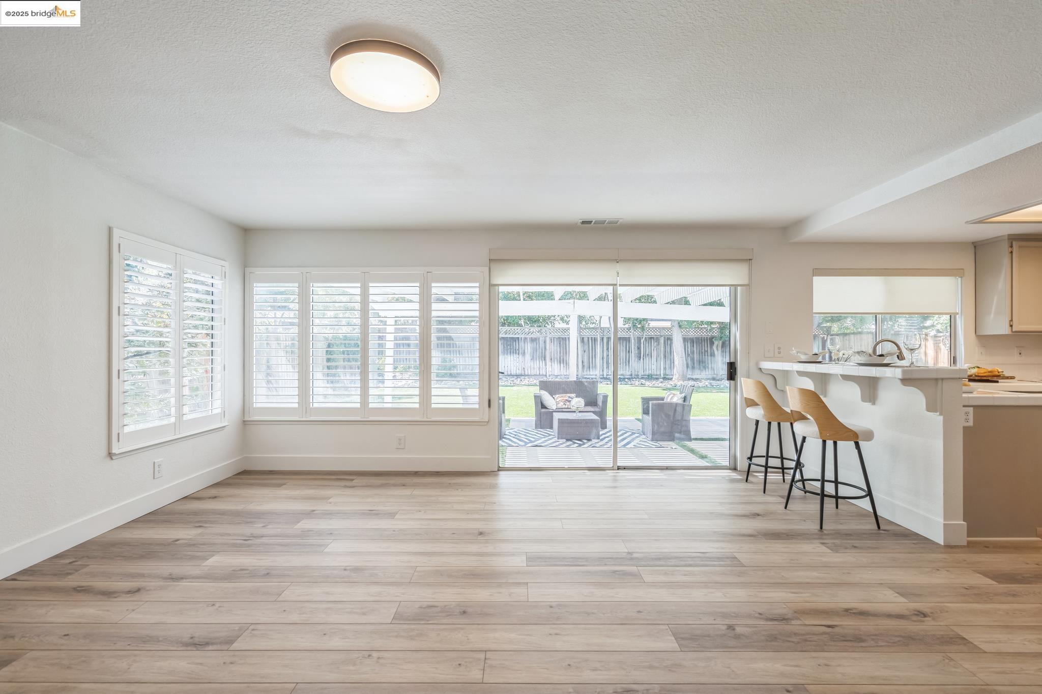 Detail Gallery Image 14 of 28 For 920 Woodsong, Brentwood,  CA 94513 - 4 Beds | 3 Baths