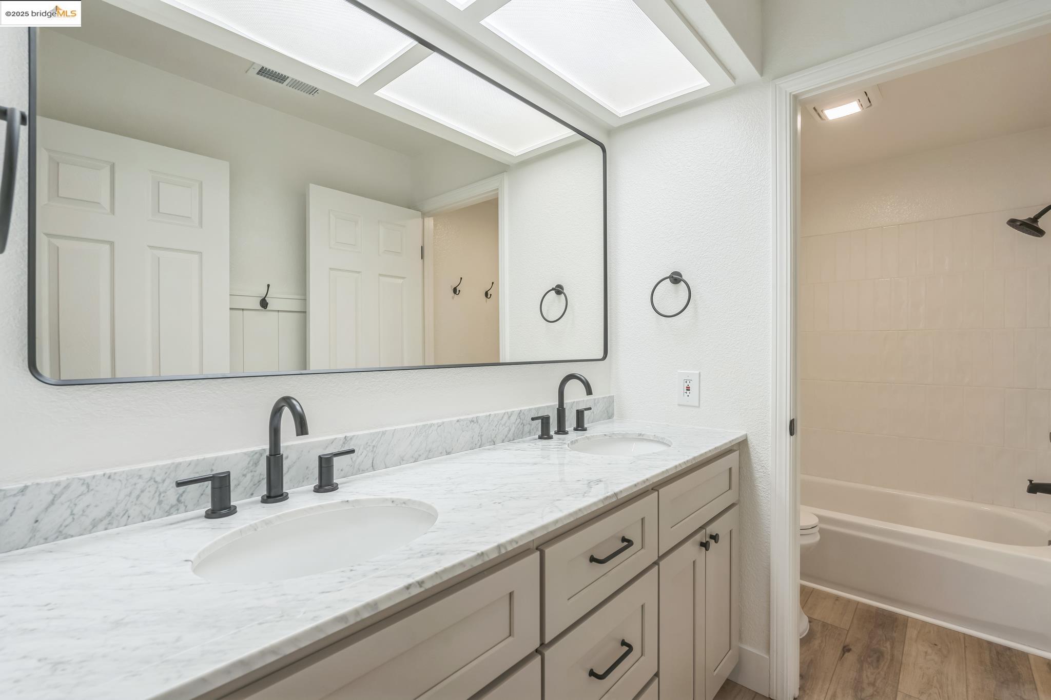 Detail Gallery Image 18 of 28 For 920 Woodsong, Brentwood,  CA 94513 - 4 Beds | 3 Baths