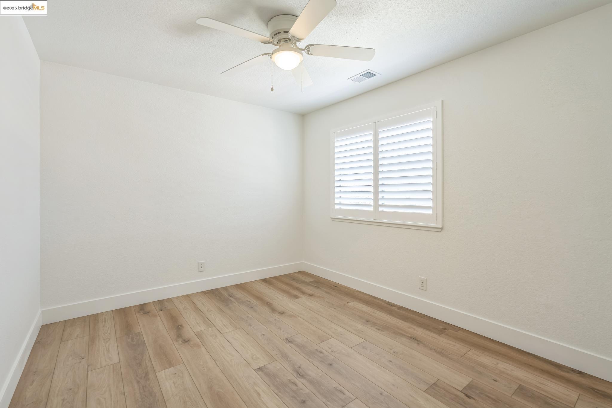 Detail Gallery Image 22 of 28 For 920 Woodsong, Brentwood,  CA 94513 - 4 Beds | 3 Baths