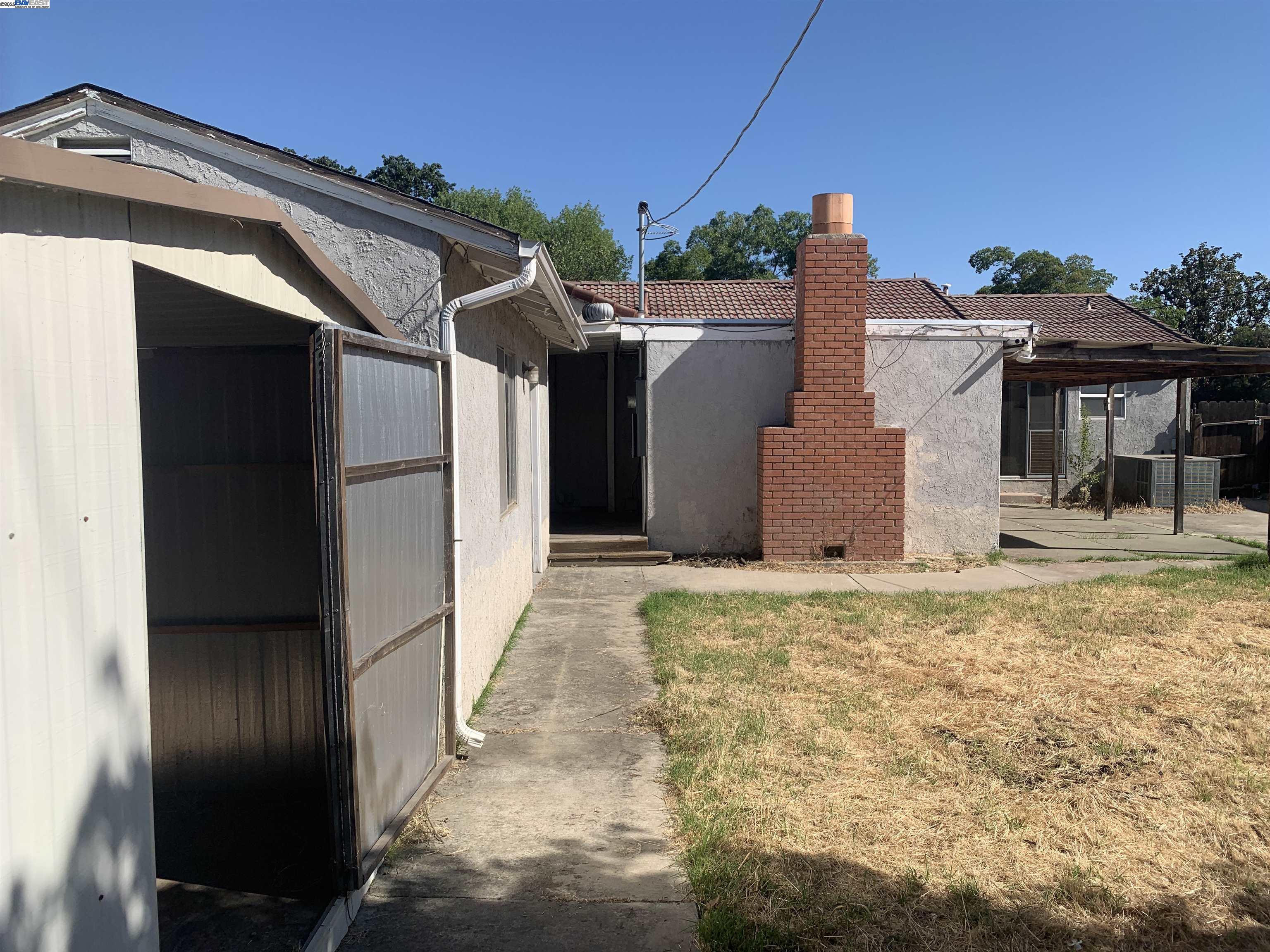 Detail Gallery Image 22 of 26 For 1526 W Monterey Ave, Stockton,  CA 95204 - 3 Beds | 1 Baths