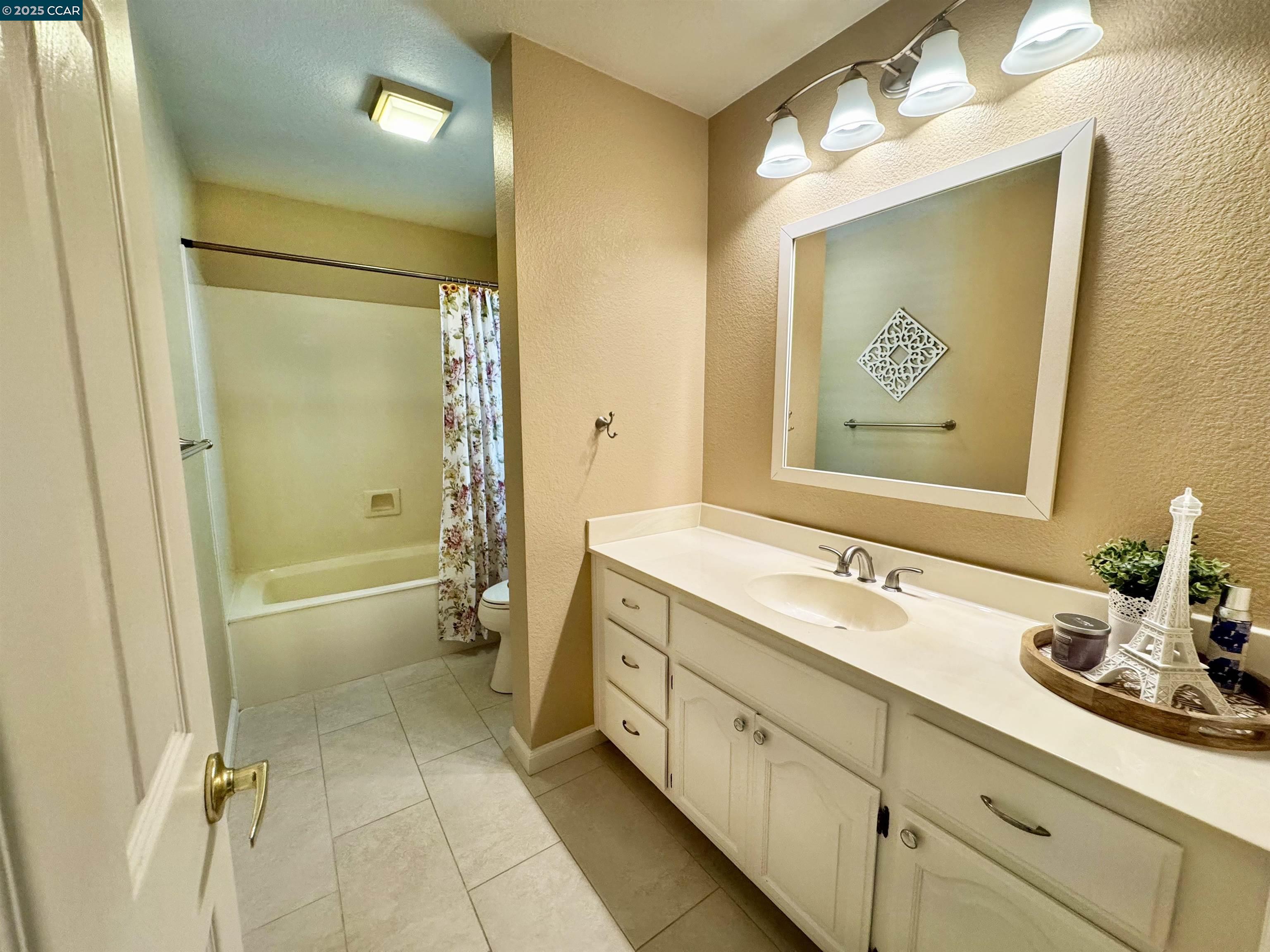 612 JULPUN LOOP, Clayton, California 94517, 3 Bedrooms Bedrooms, 9 Rooms Rooms,2 BathroomsBathrooms,Residential Lease,For Rent,612 JULPUN LOOP,41102344