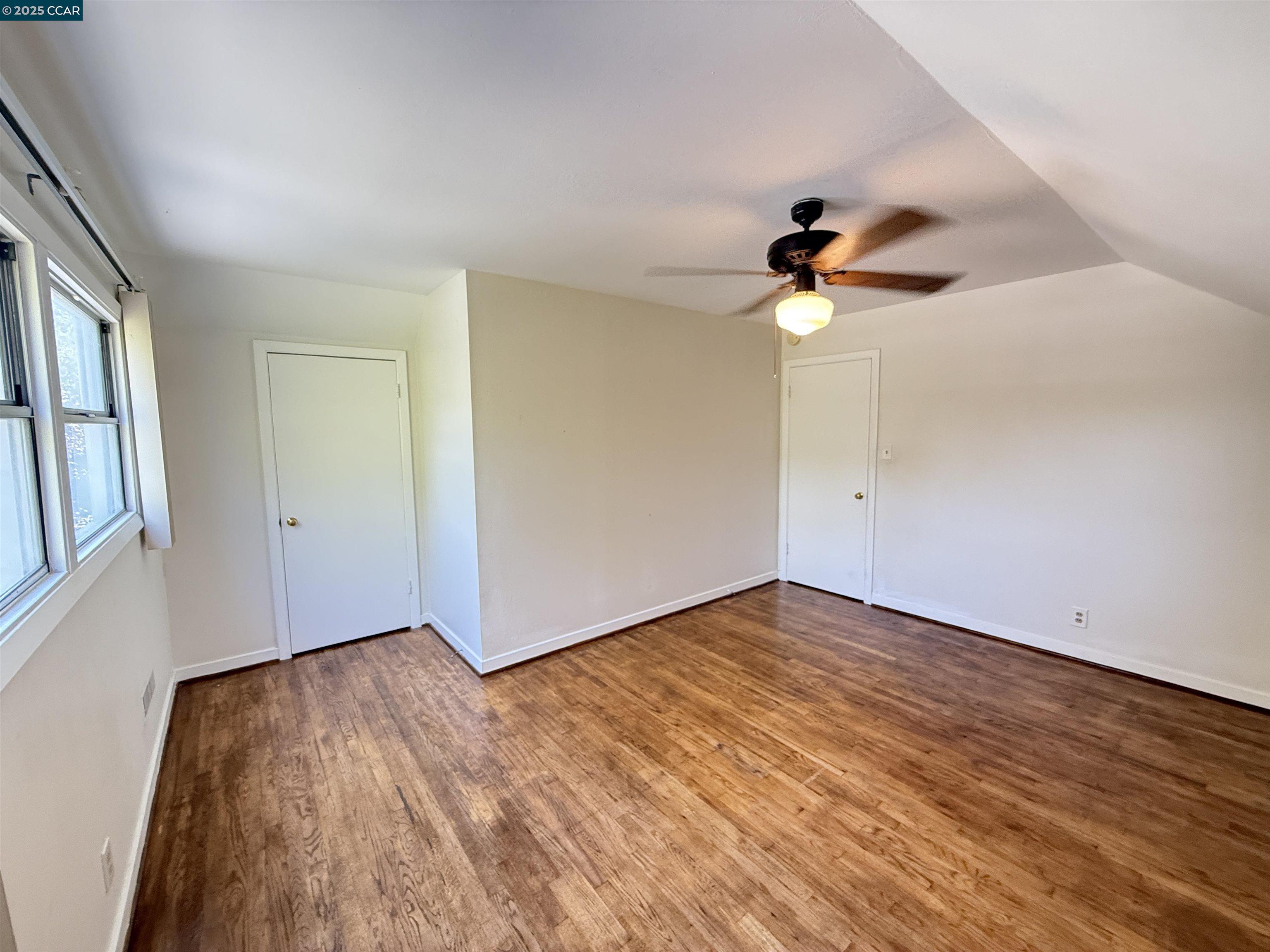 Detail Gallery Image 17 of 27 For 3055 Country Club Blvd, Stockton,  CA 95204 - 3 Beds | 2 Baths